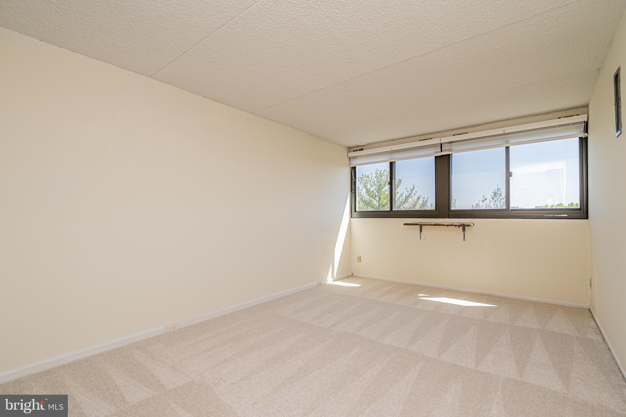 HIGHPOINTE - Residential