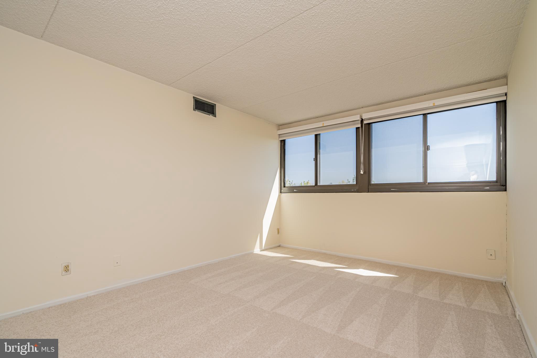 HIGHPOINTE - Residential