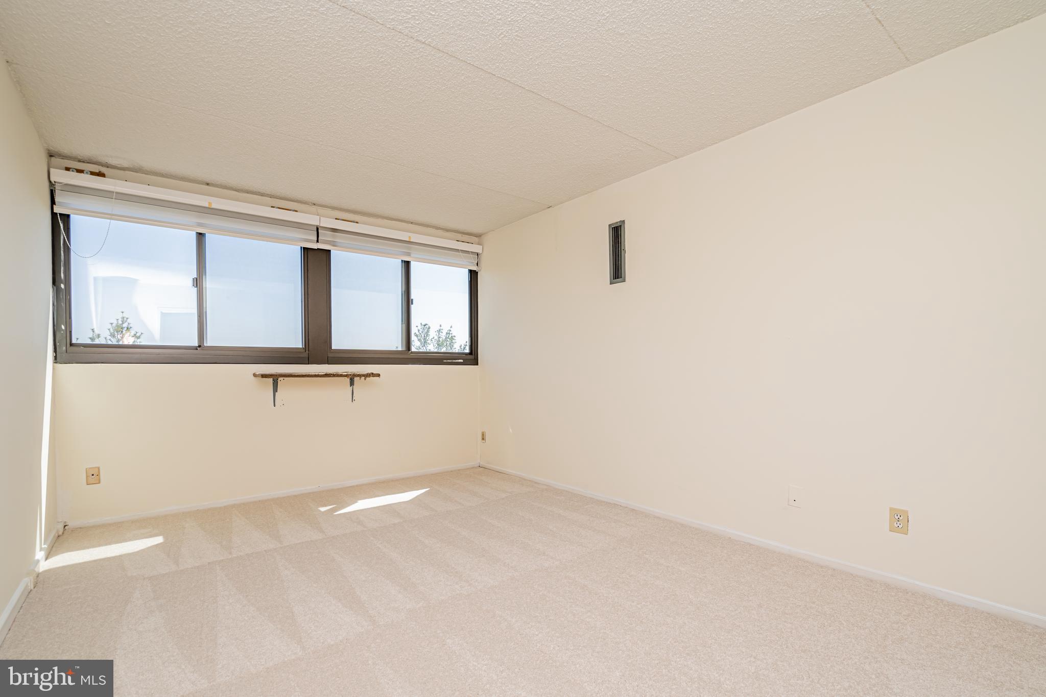 HIGHPOINTE - Residential