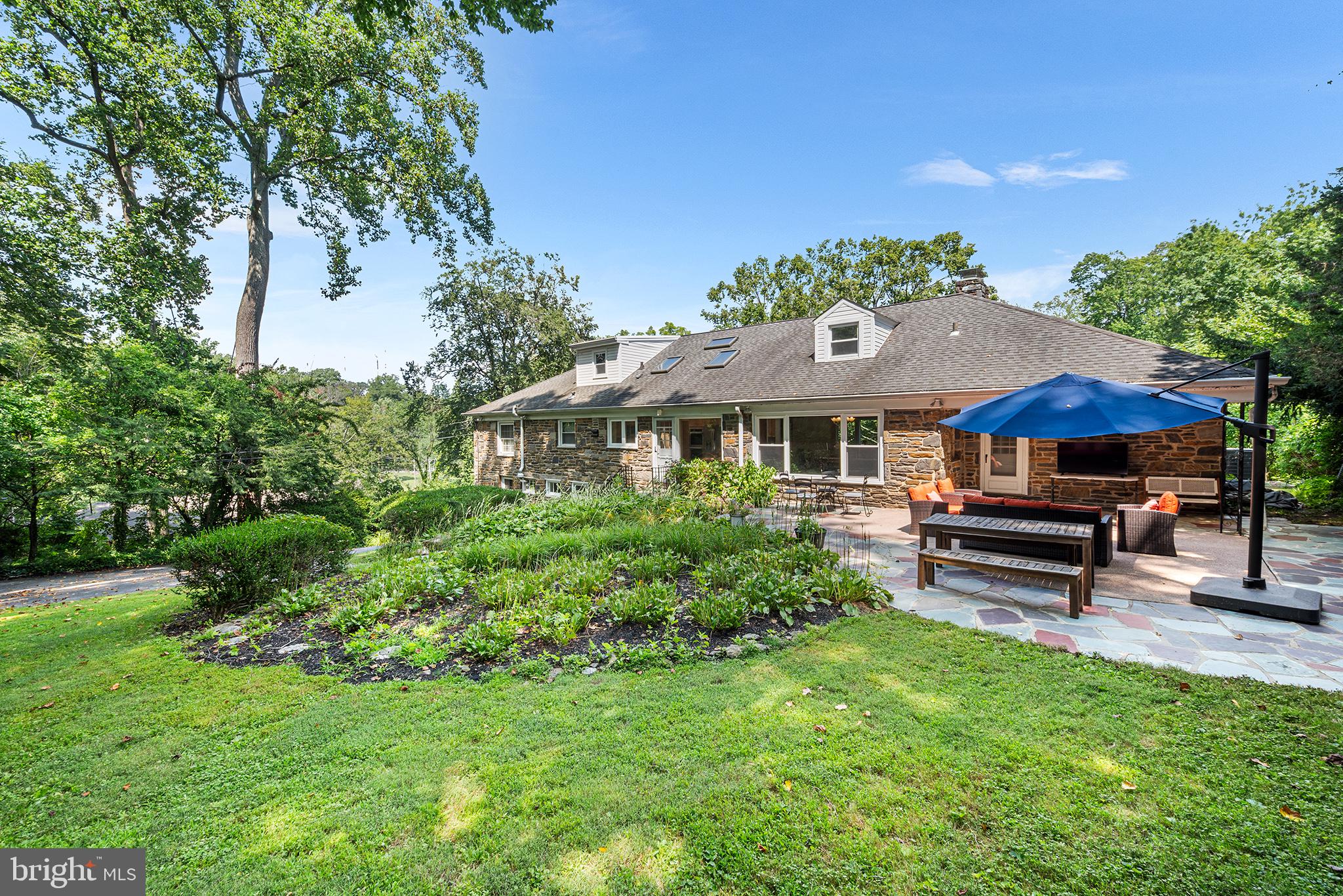 612 MANAYUNK ROAD