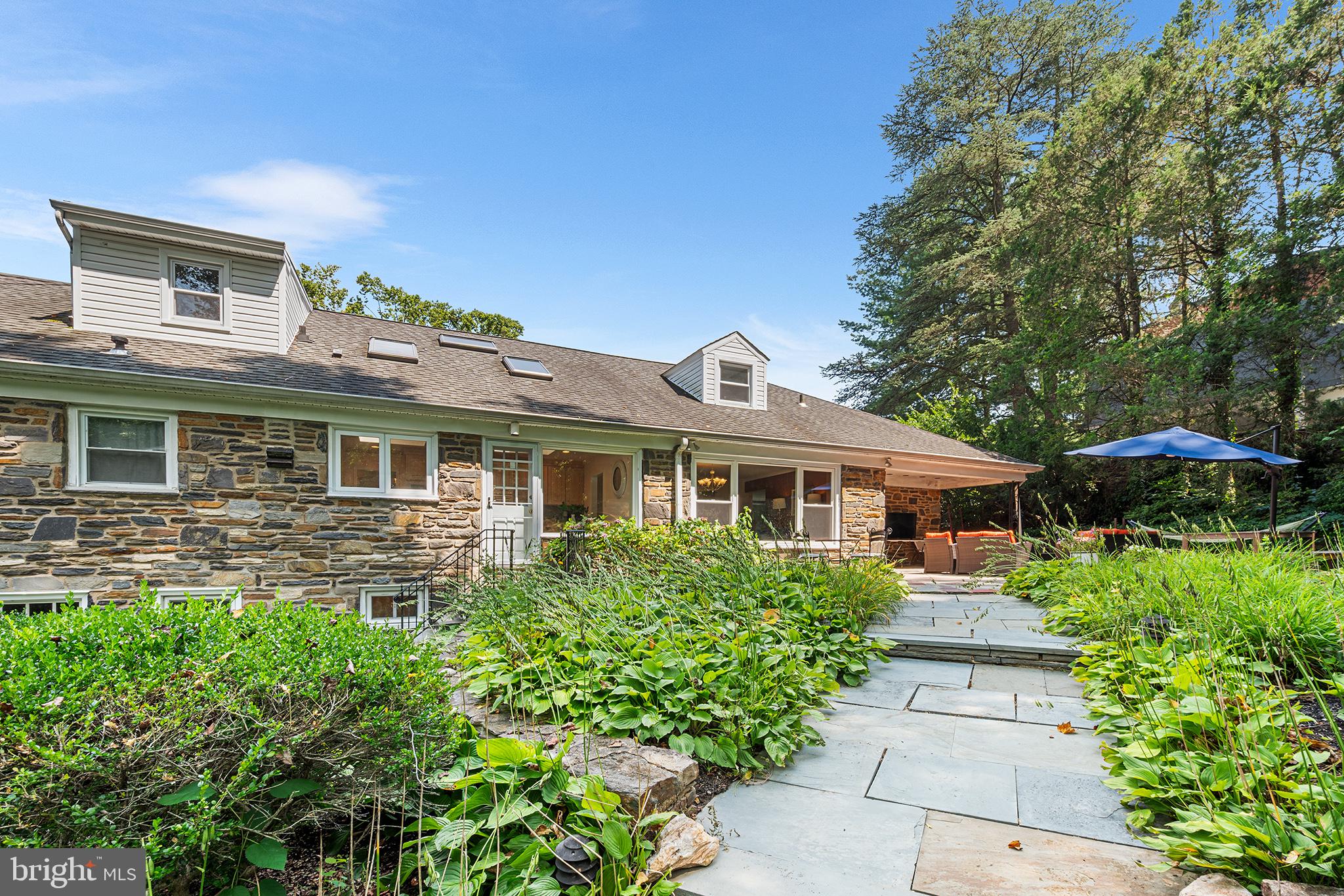 612 MANAYUNK ROAD