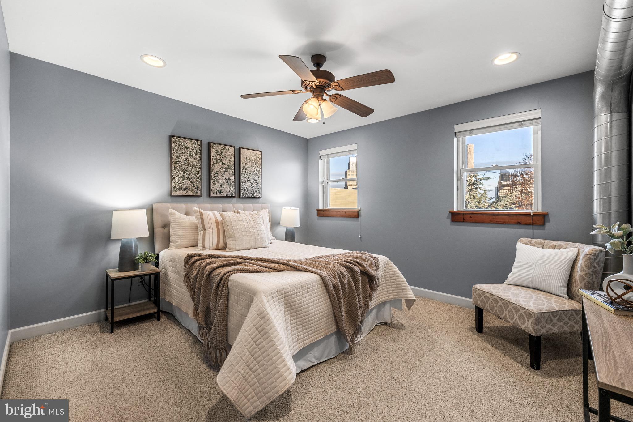 LOCUST POINT - Residential