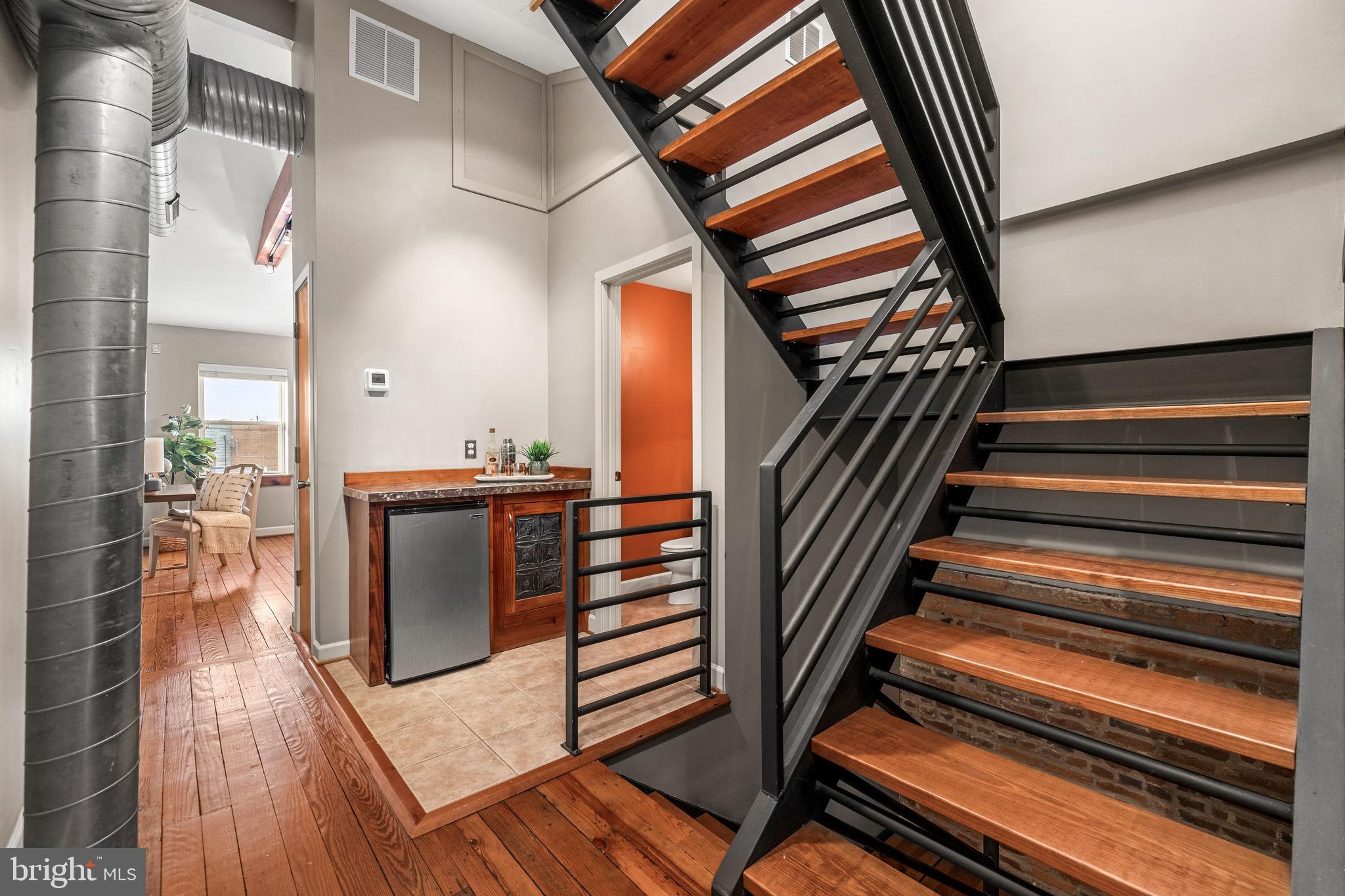 LOCUST POINT - Residential