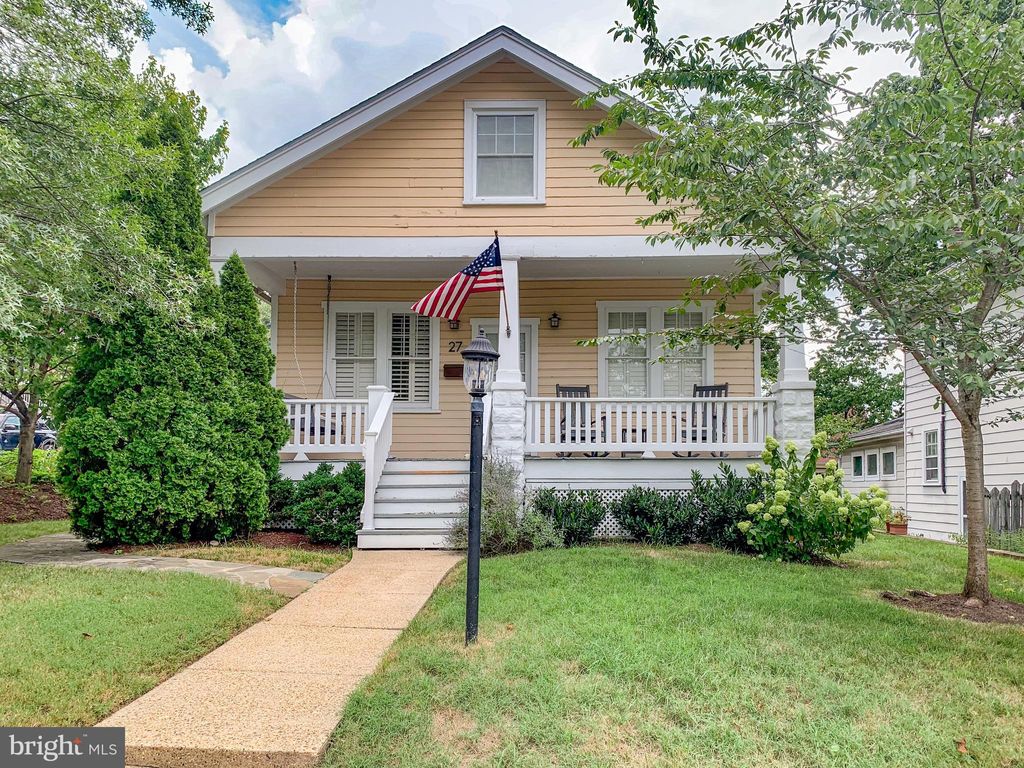 Photo of 27 W Wyatt Avenue, ALEXANDRIA, VA 22301 (MLS # VAAX2051368)