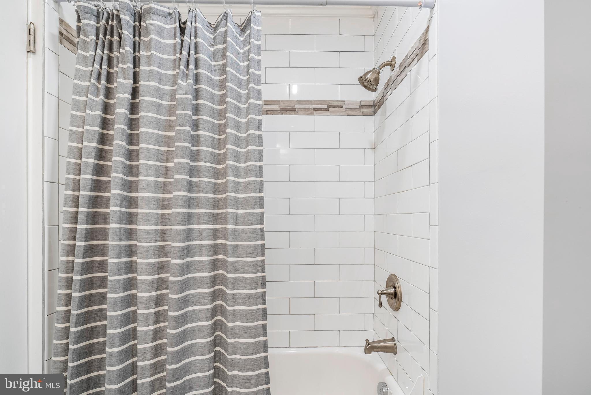 PINE VALLEY - Residential