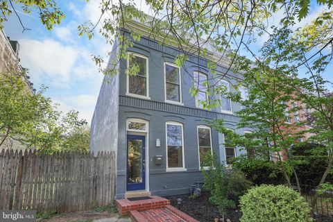 415 14TH STREET NE WASHINGTON DC 20002