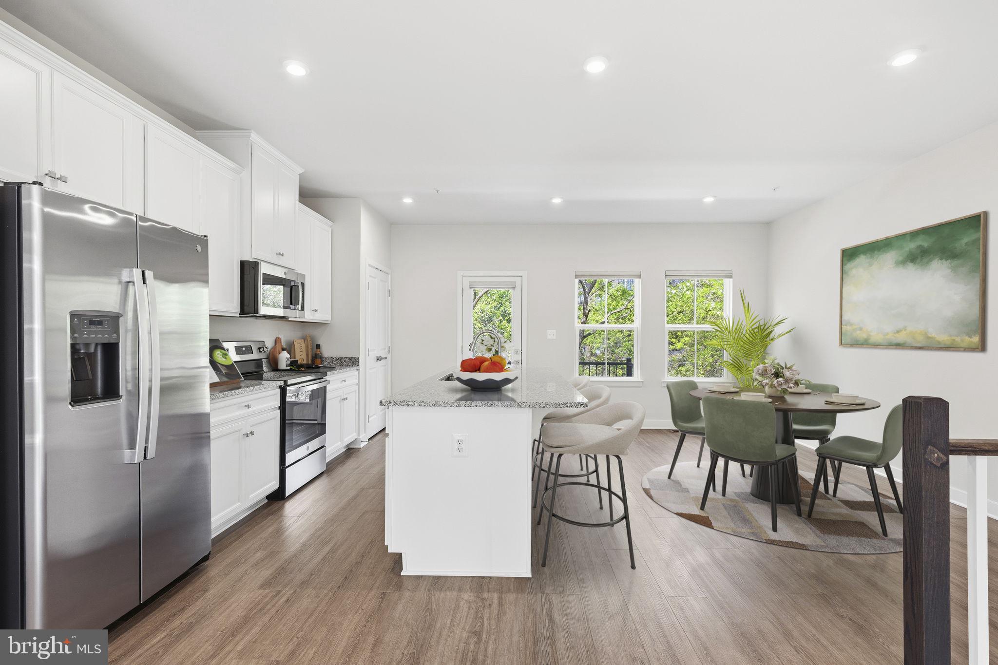 LOCUST POINT - Residential