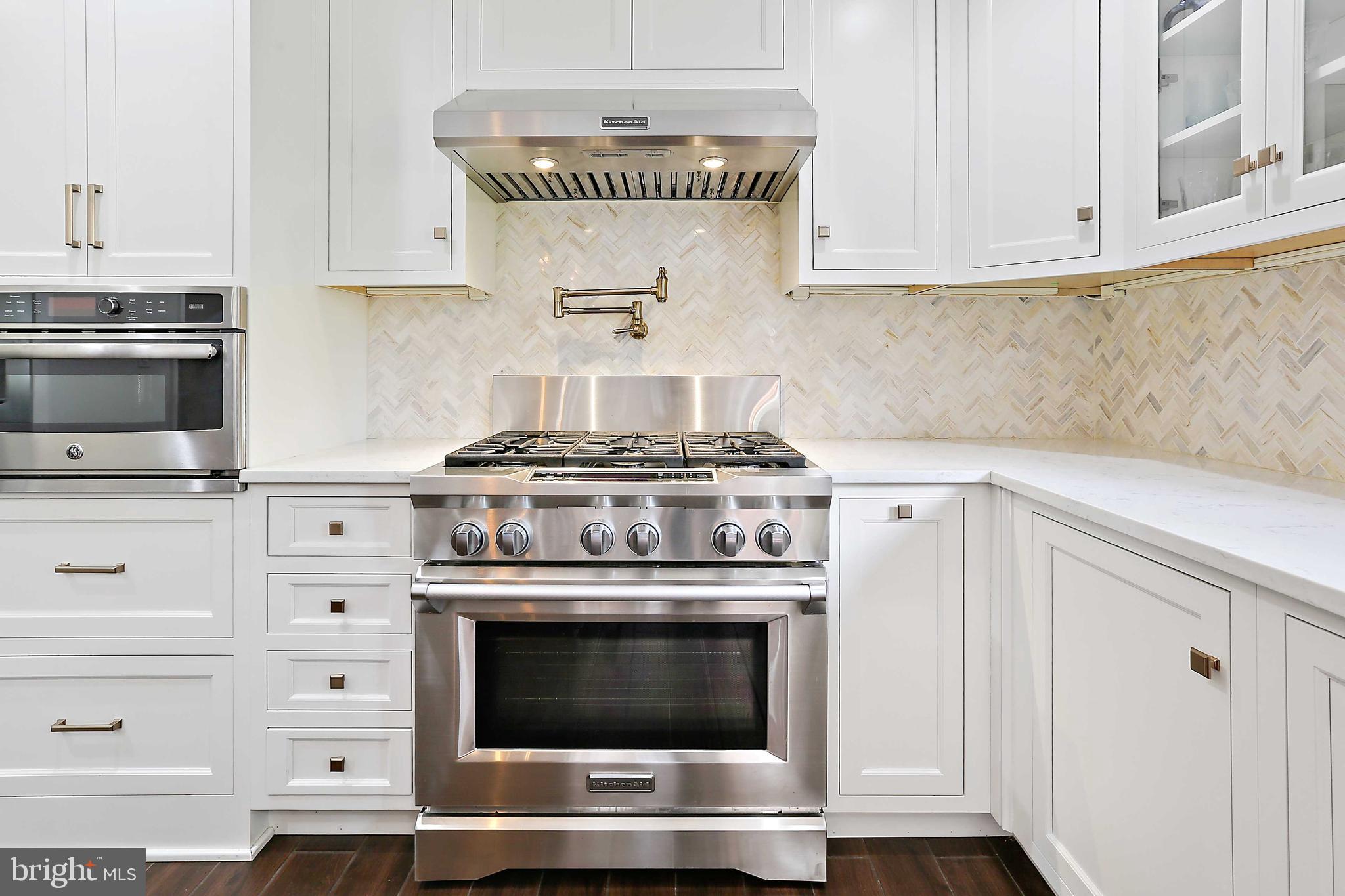 OVERLOOK - Residential