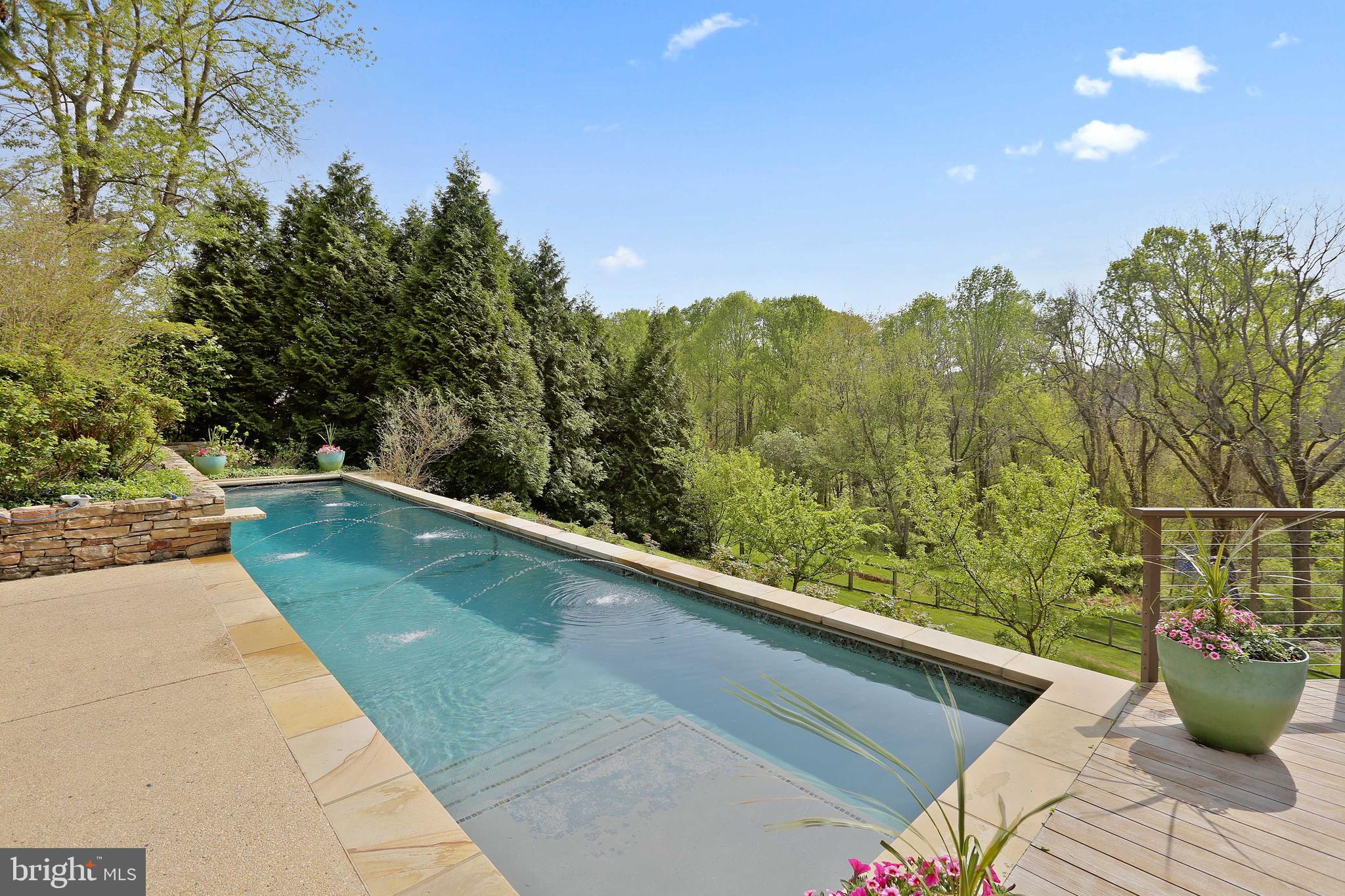 OVERLOOK - Residential