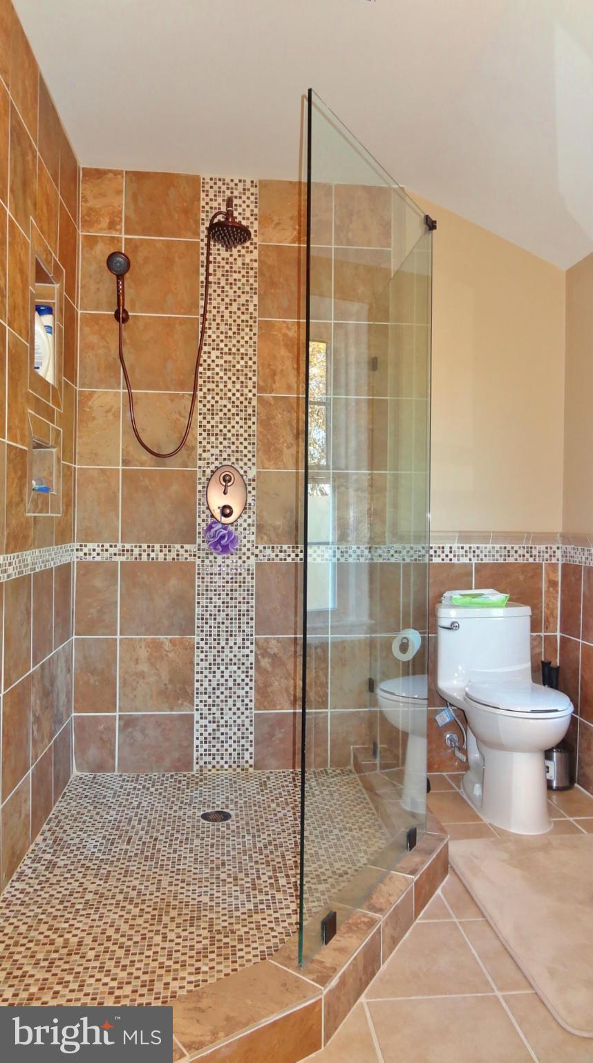 WASHINGTONIAN WOODS - Residential