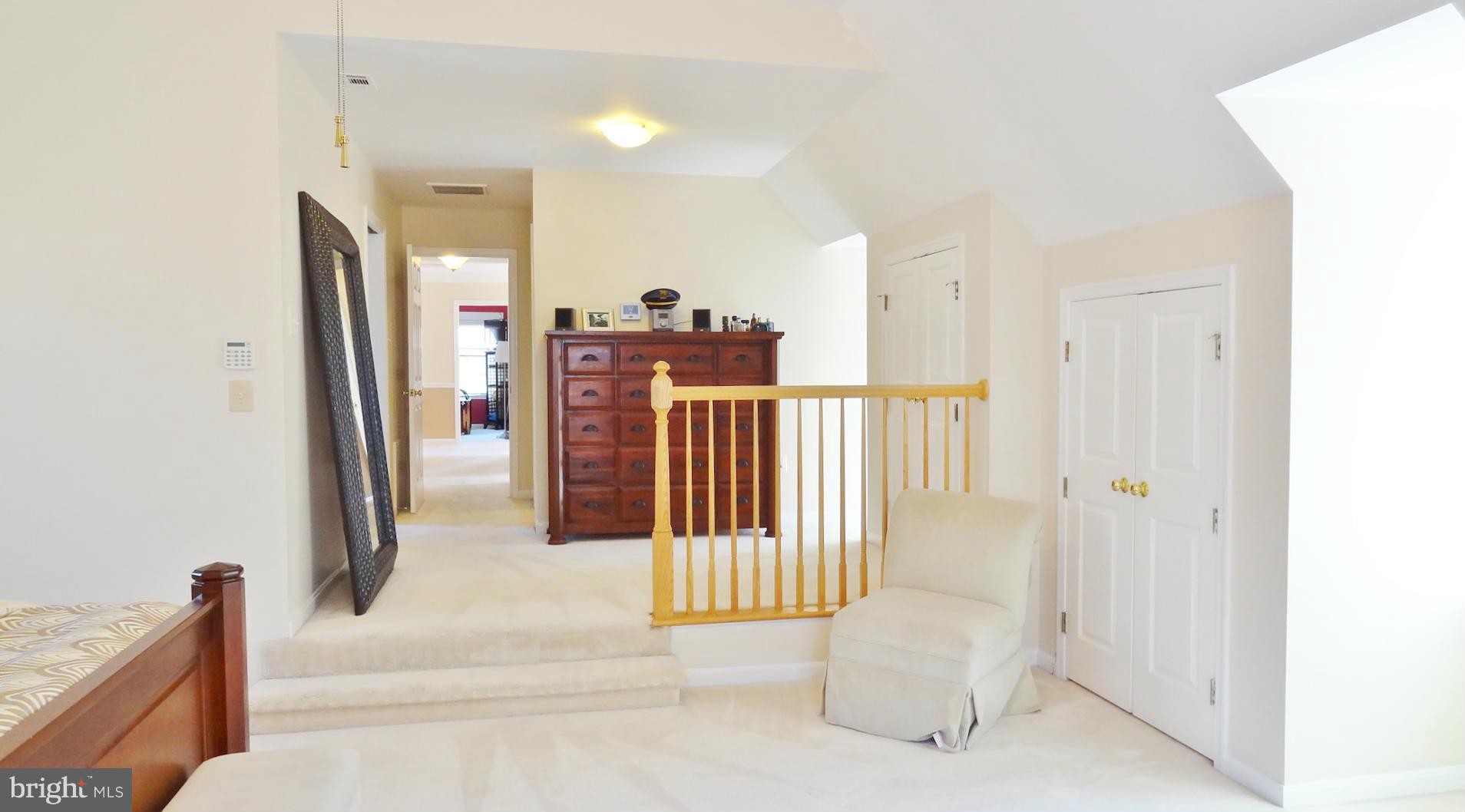 WASHINGTONIAN WOODS - Residential