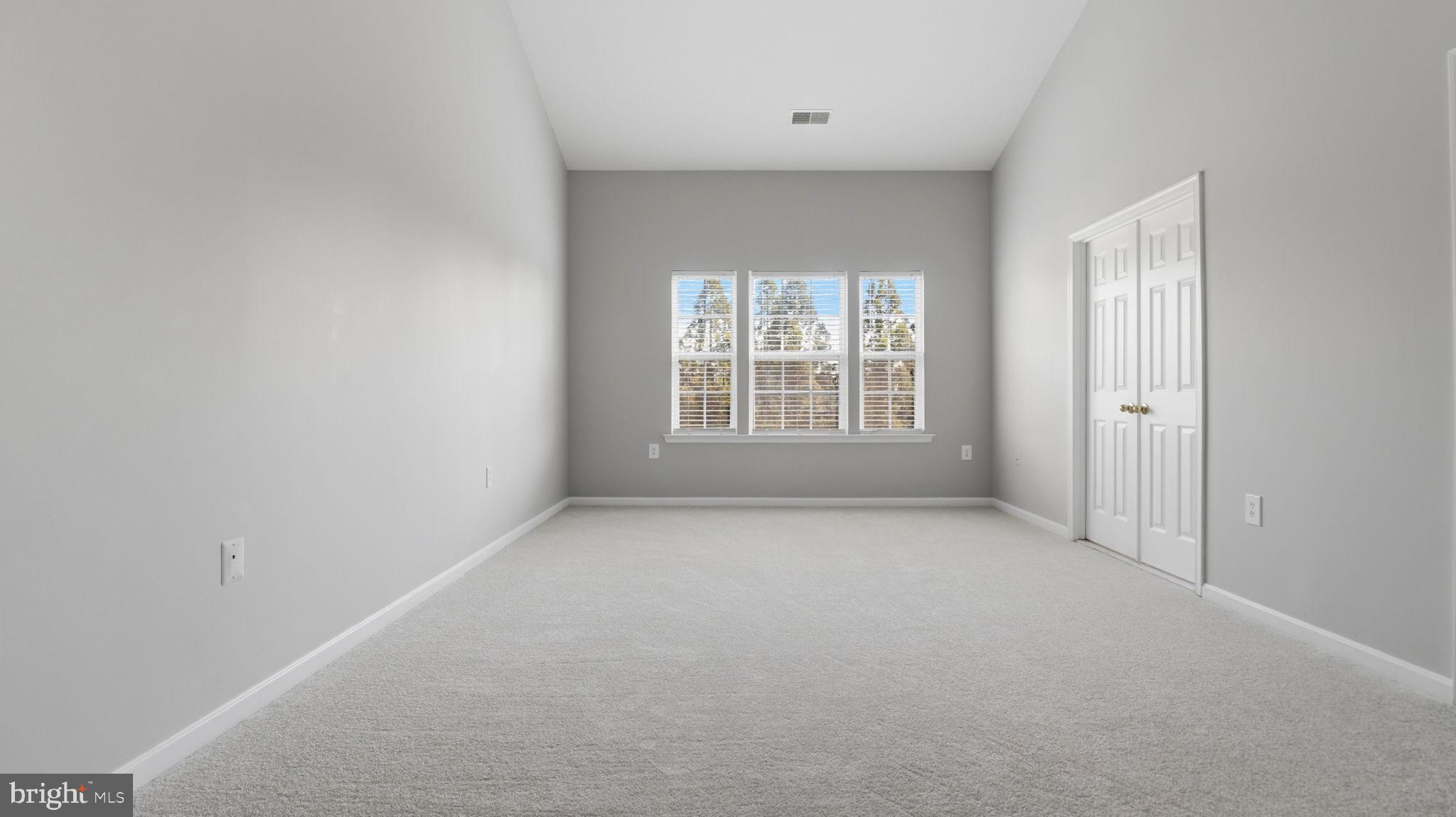TOWNES OF BRANBURY GLEN - Residential