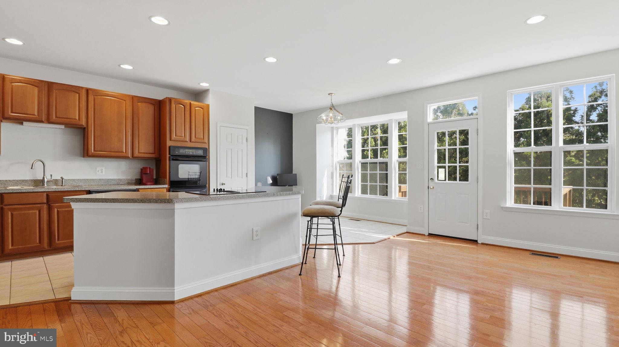 TOWNES OF BRANBURY GLEN - Residential