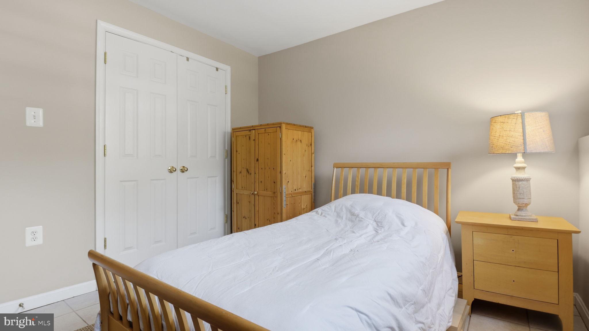 TOWNES OF BRANBURY GLEN - Residential