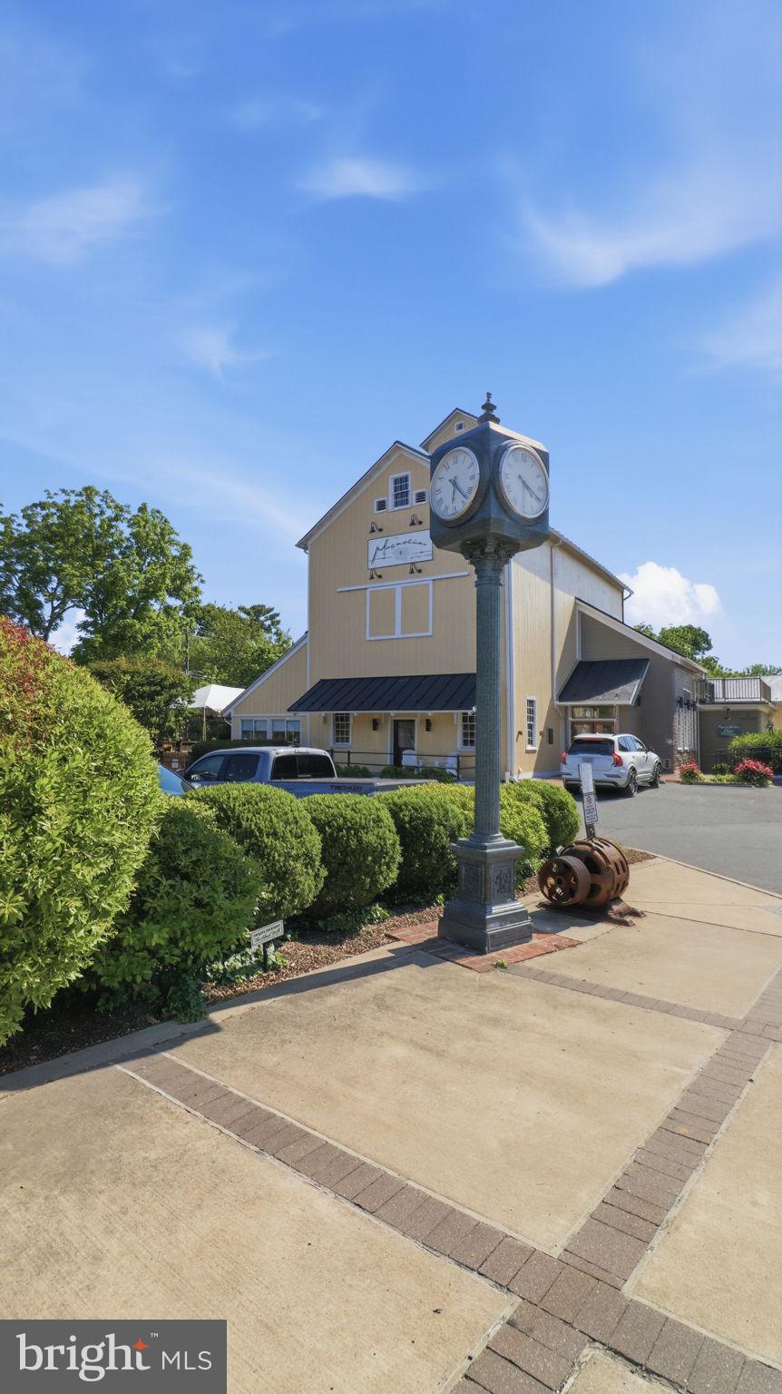 TOWNES OF BRANBURY GLEN - Residential