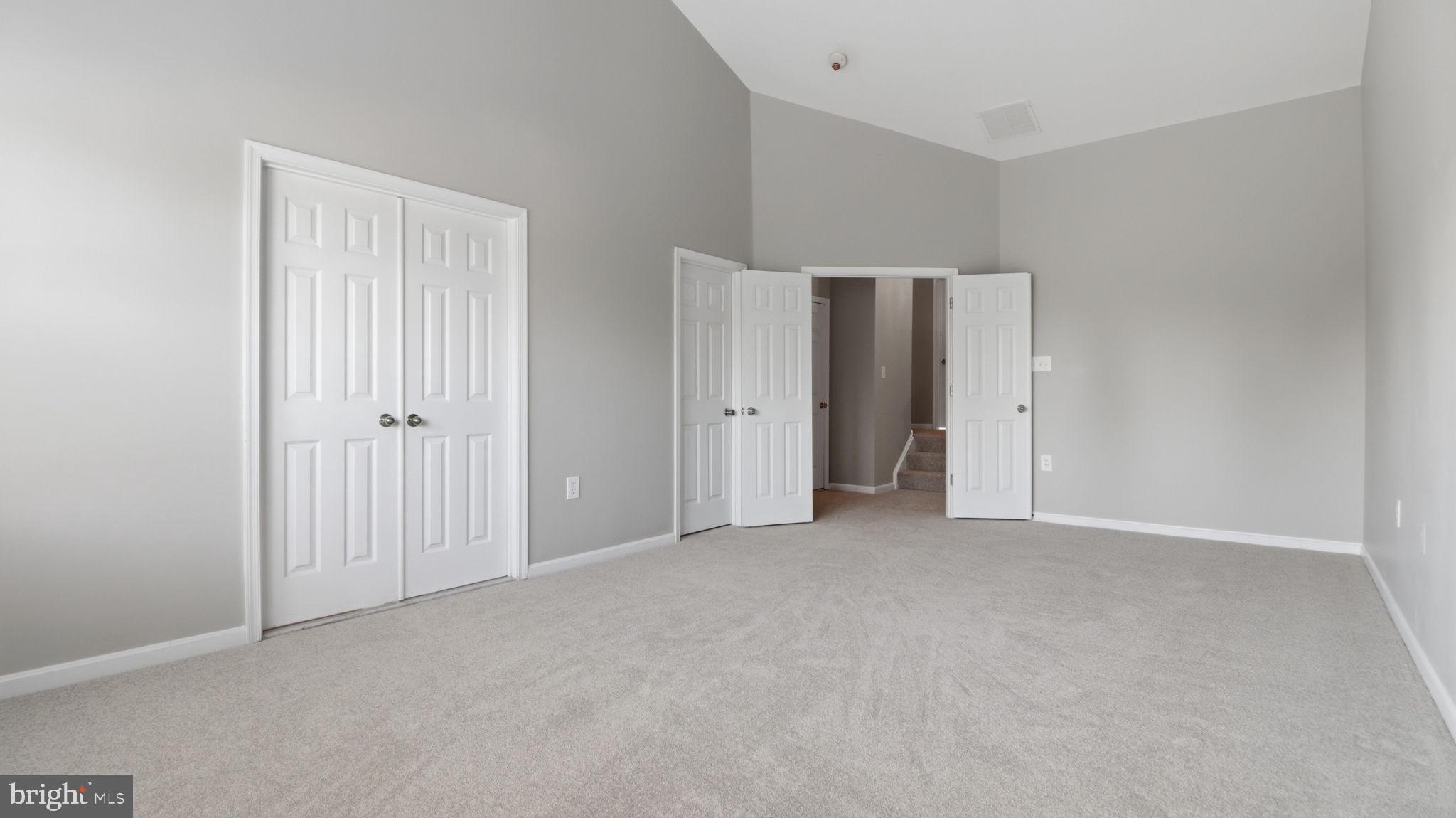 TOWNES OF BRANBURY GLEN - Residential