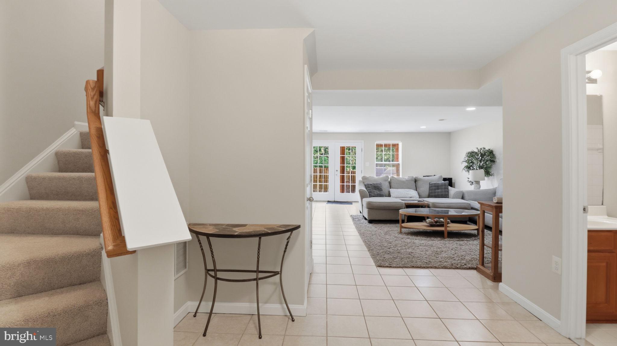TOWNES OF BRANBURY GLEN - Residential