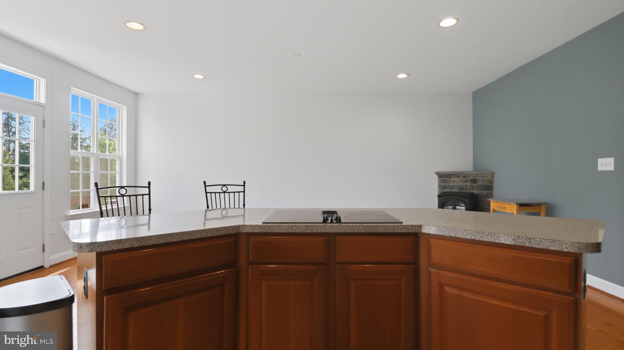 TOWNES OF BRANBURY GLEN - Residential