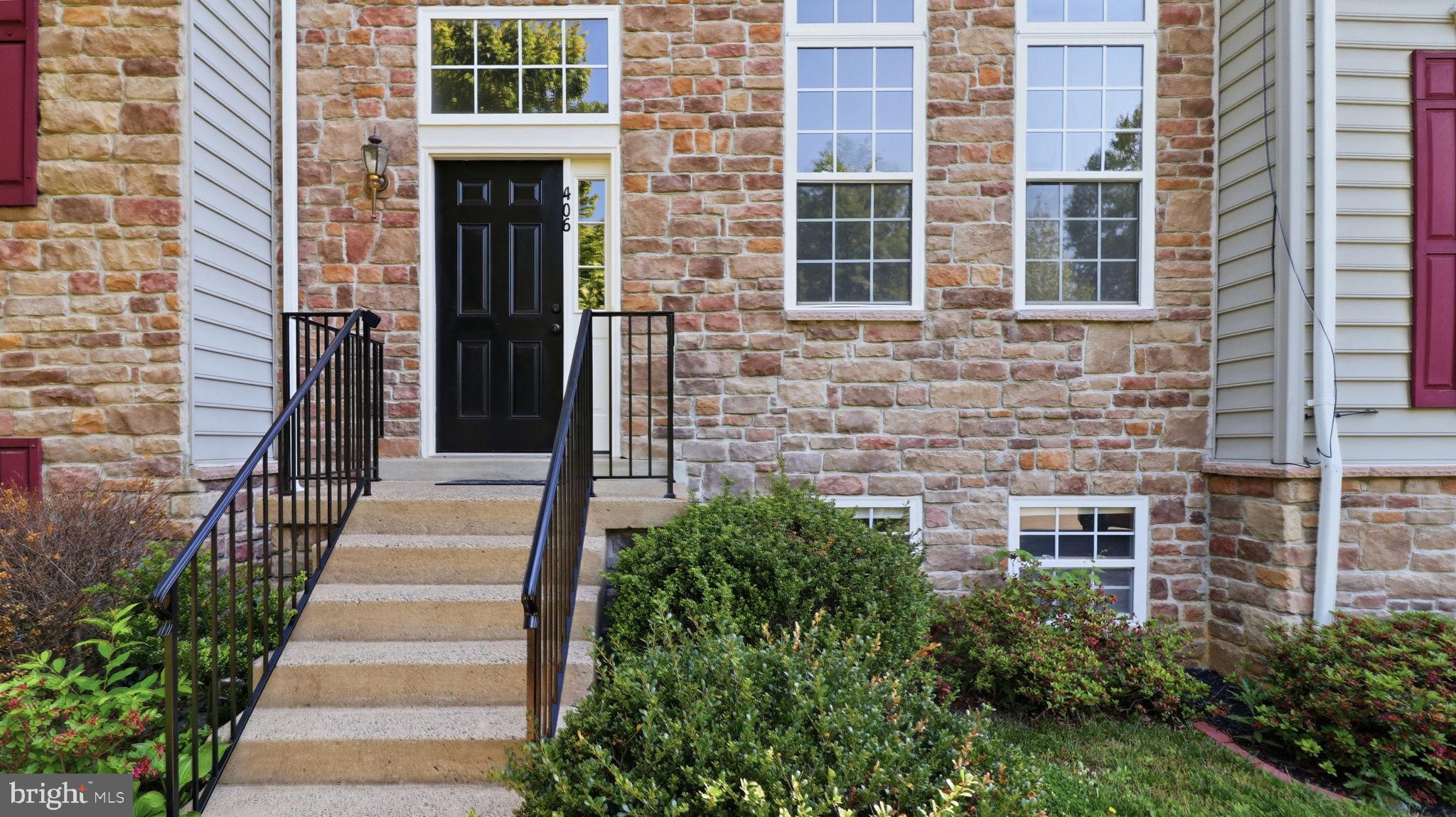 406 LEEDS RIDGE COURT