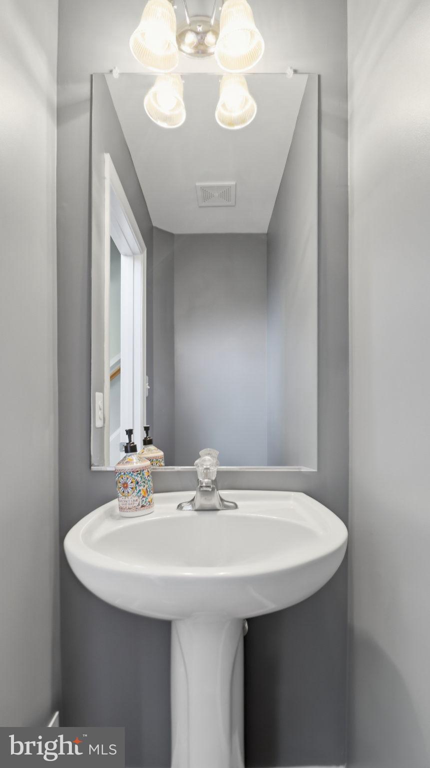 TOWNES OF BRANBURY GLEN - Residential