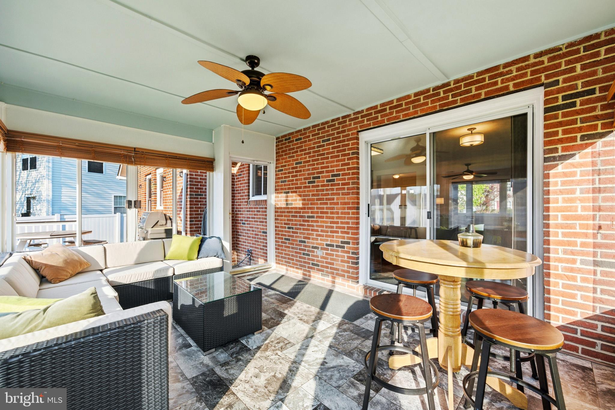 ROLLING MEADOWS - Residential