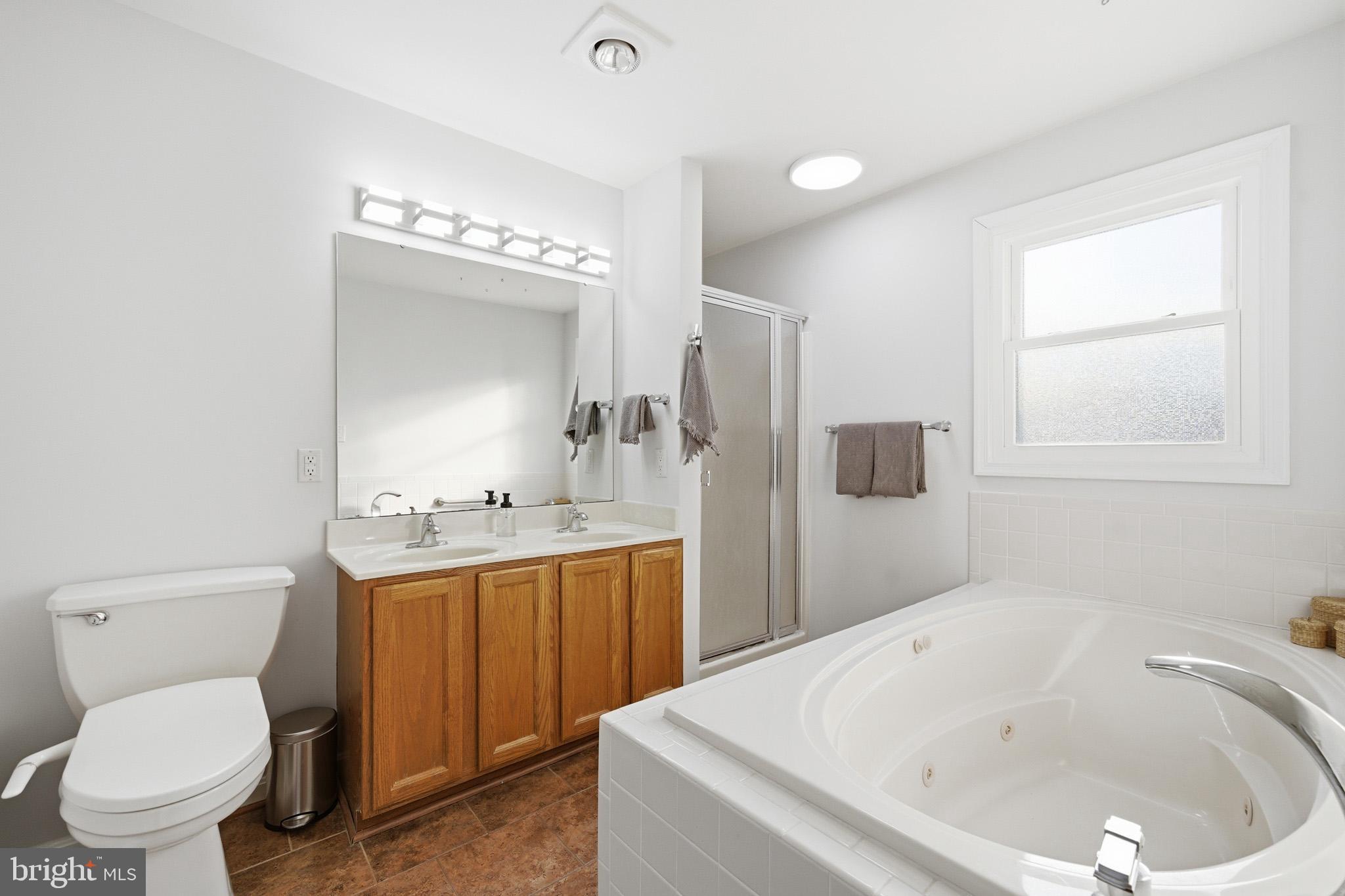 ROLLING MEADOWS - Residential