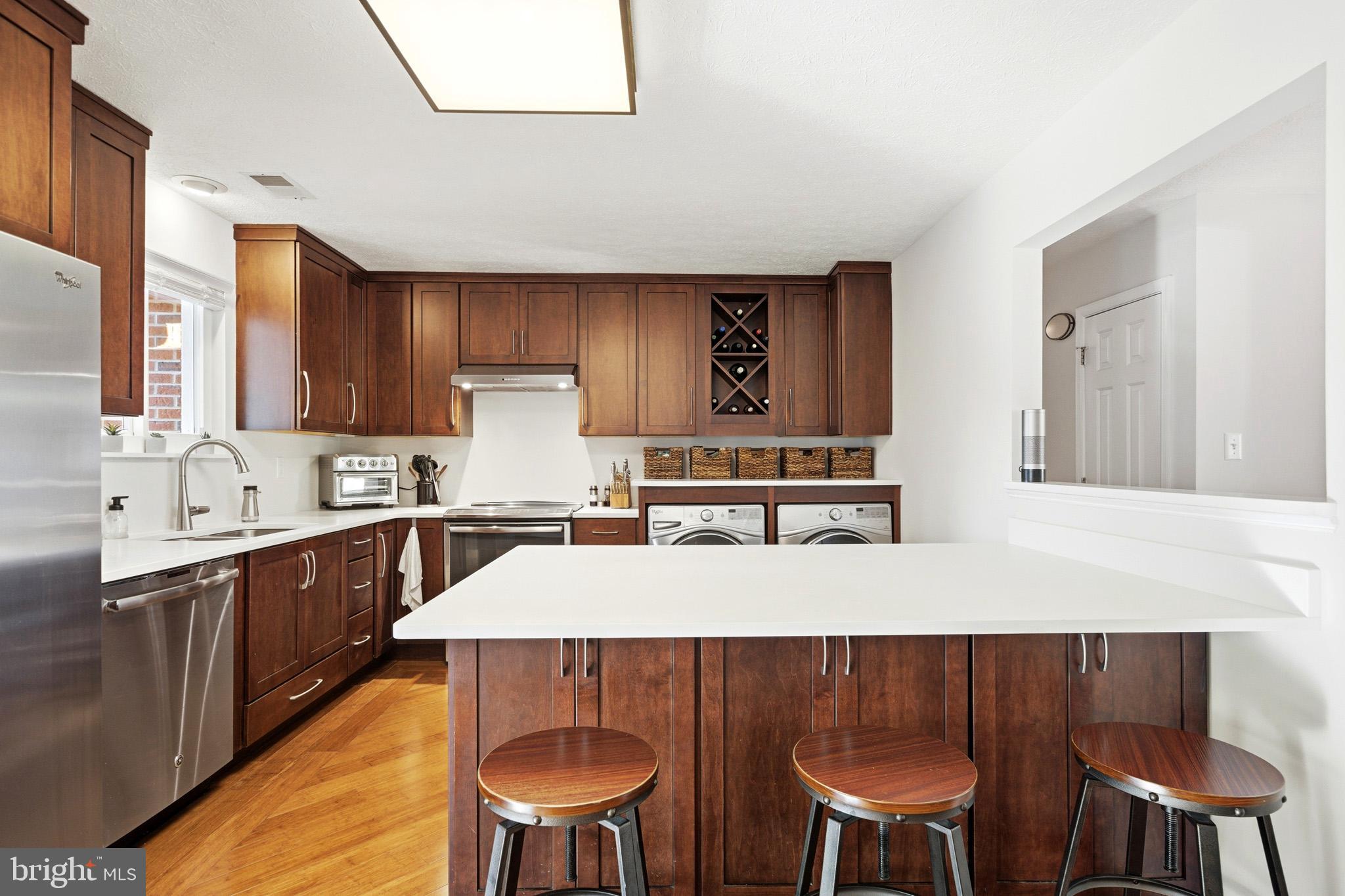 ROLLING MEADOWS - Residential