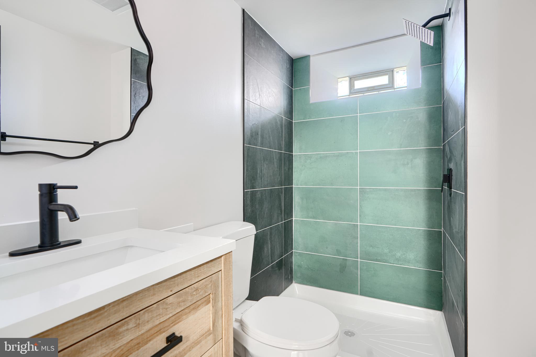 HARWOOD MANOR - Residential