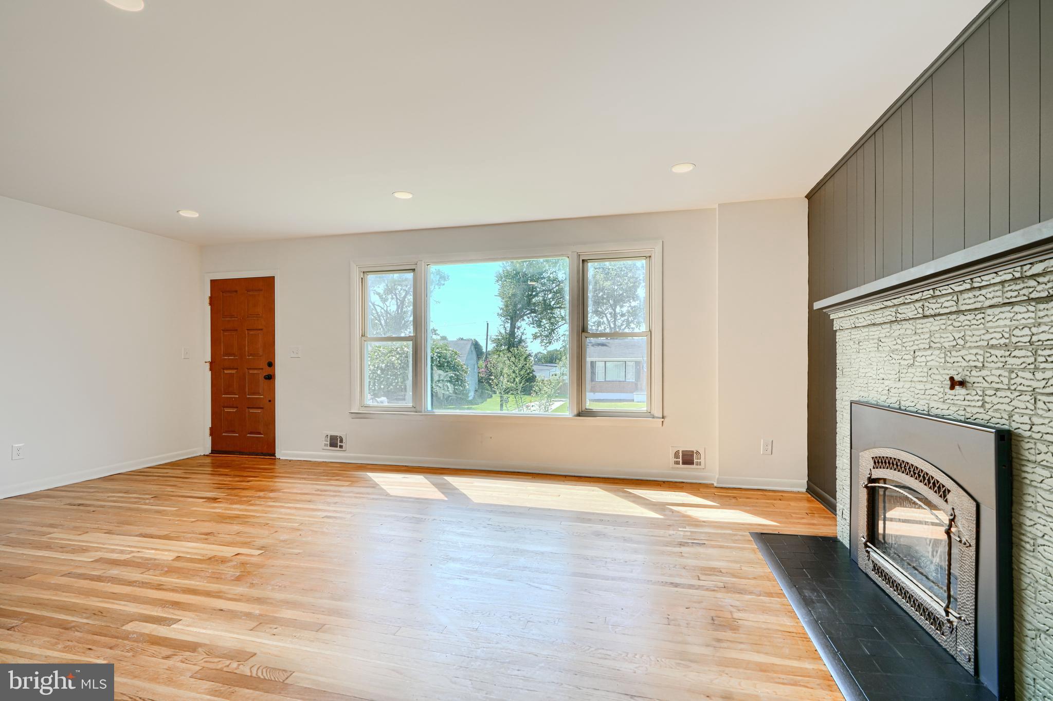 HARWOOD MANOR - Residential