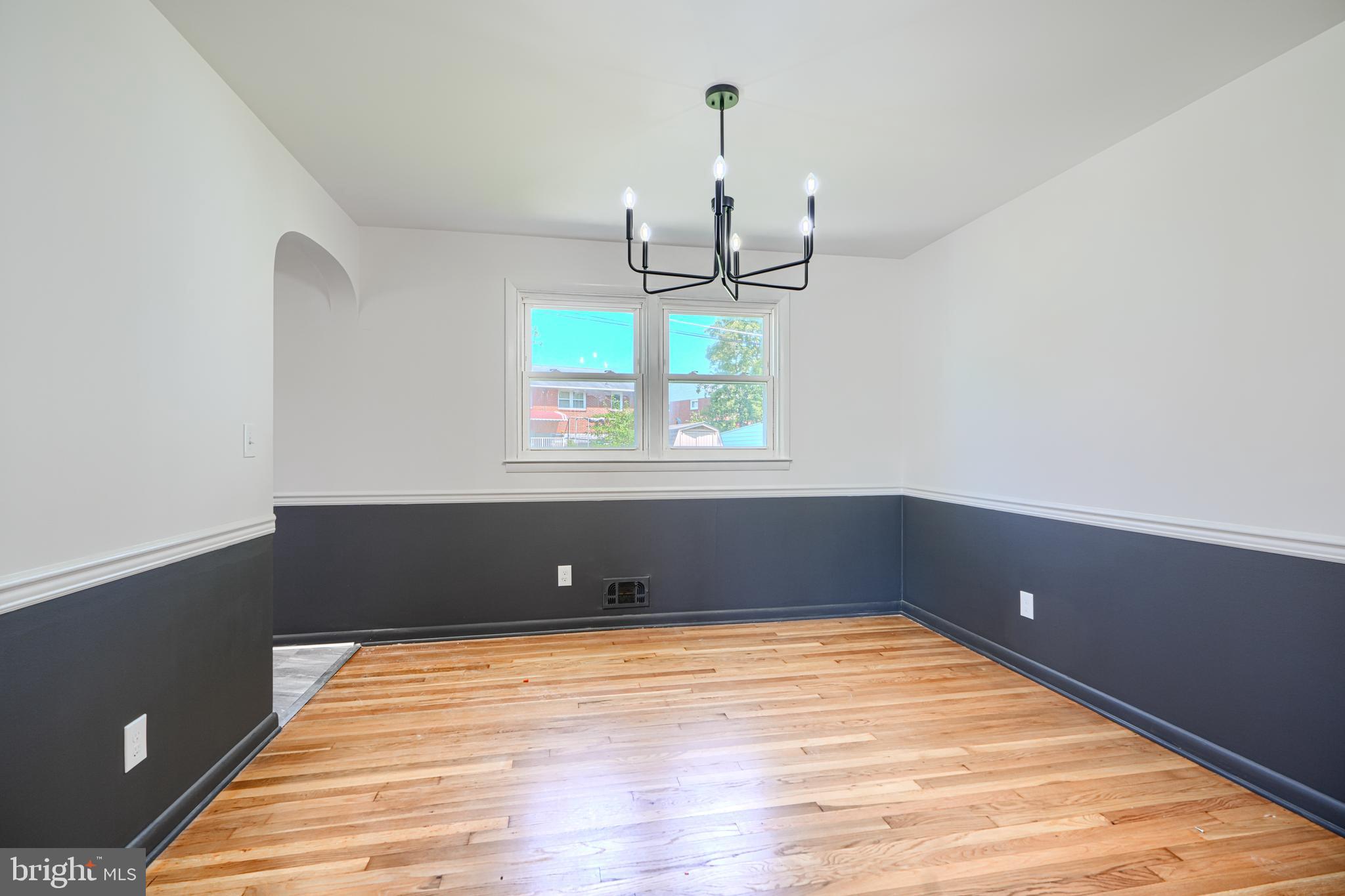 HARWOOD MANOR - Residential