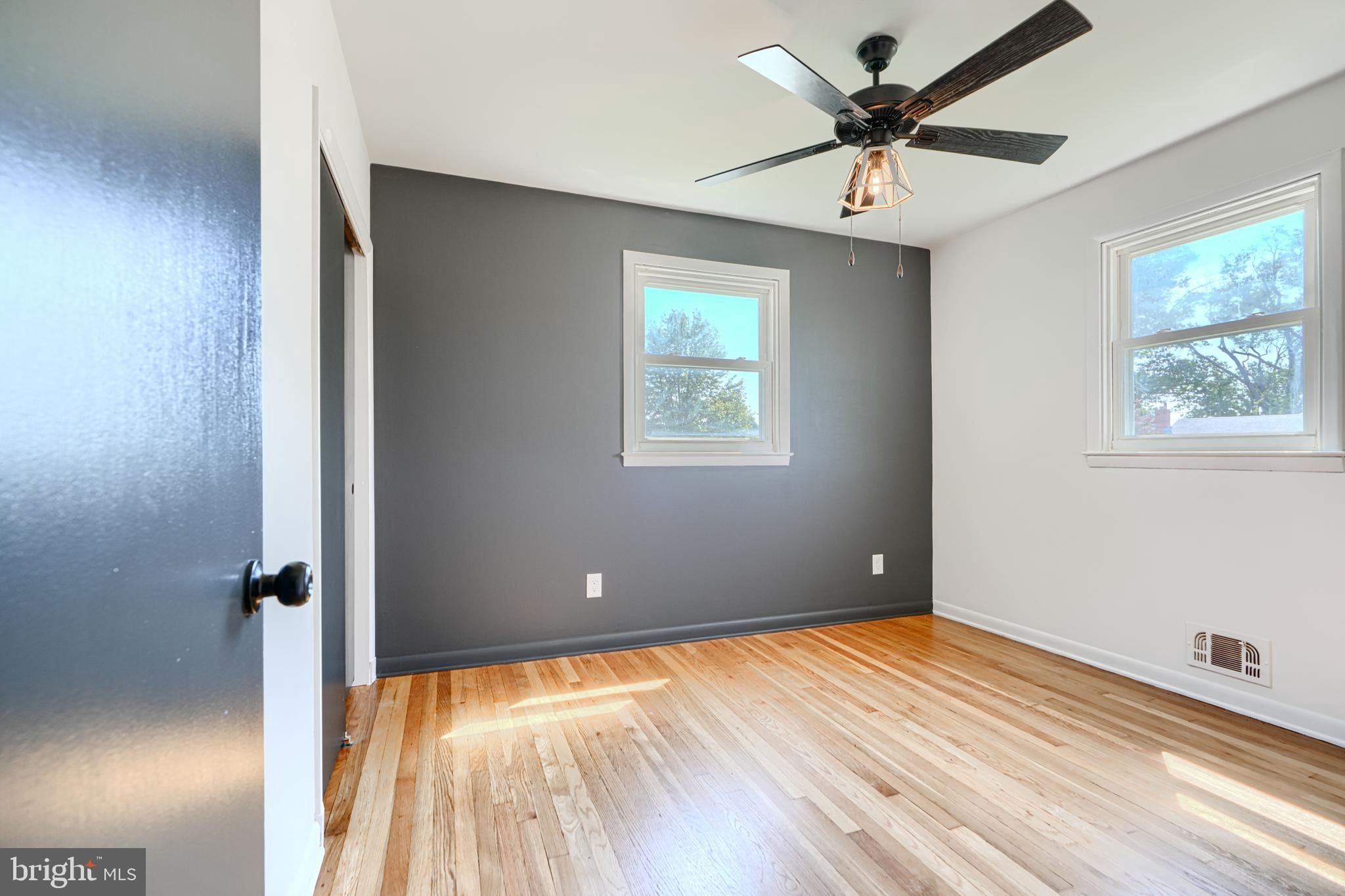 HARWOOD MANOR - Residential