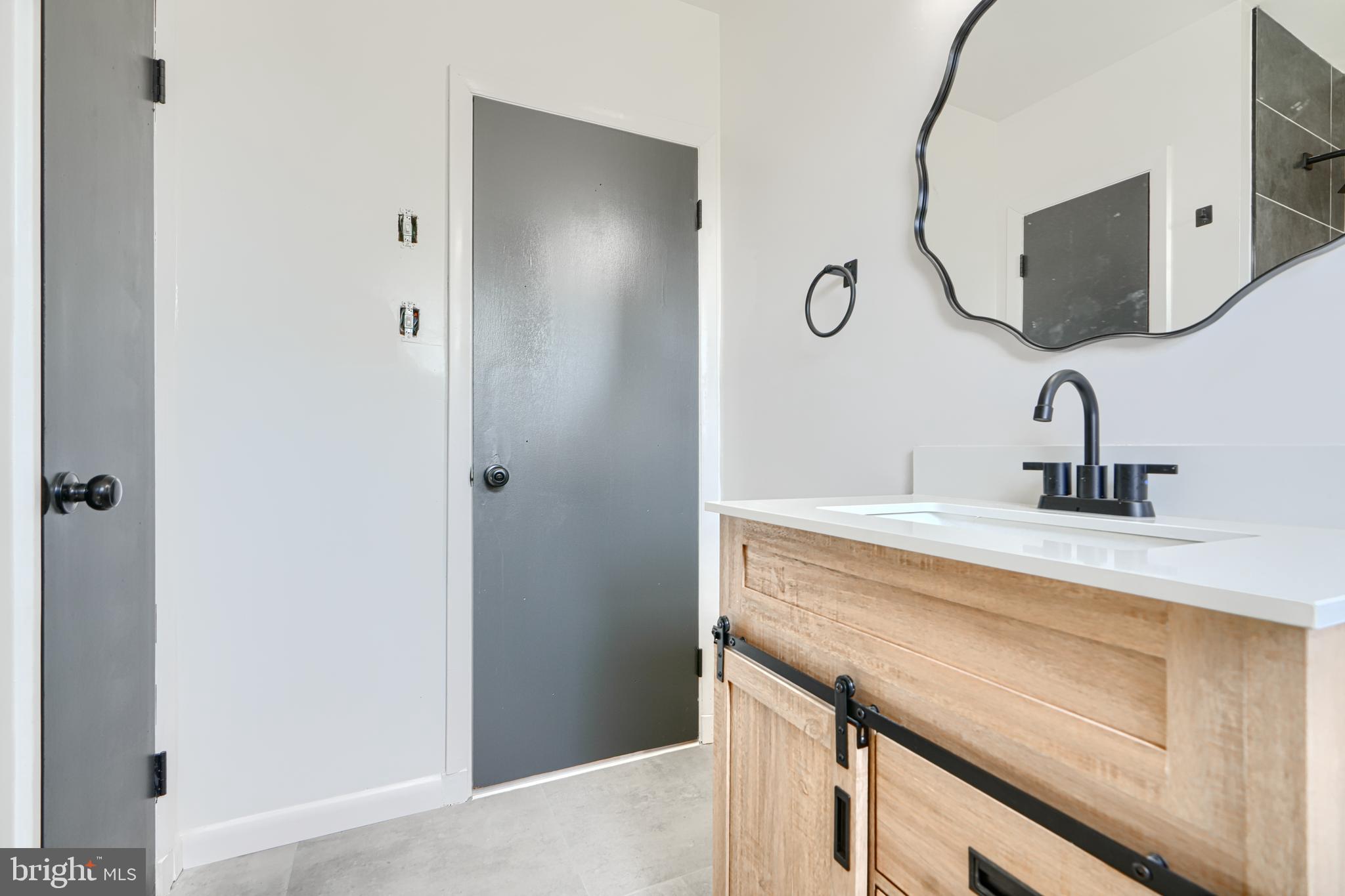 HARWOOD MANOR - Residential