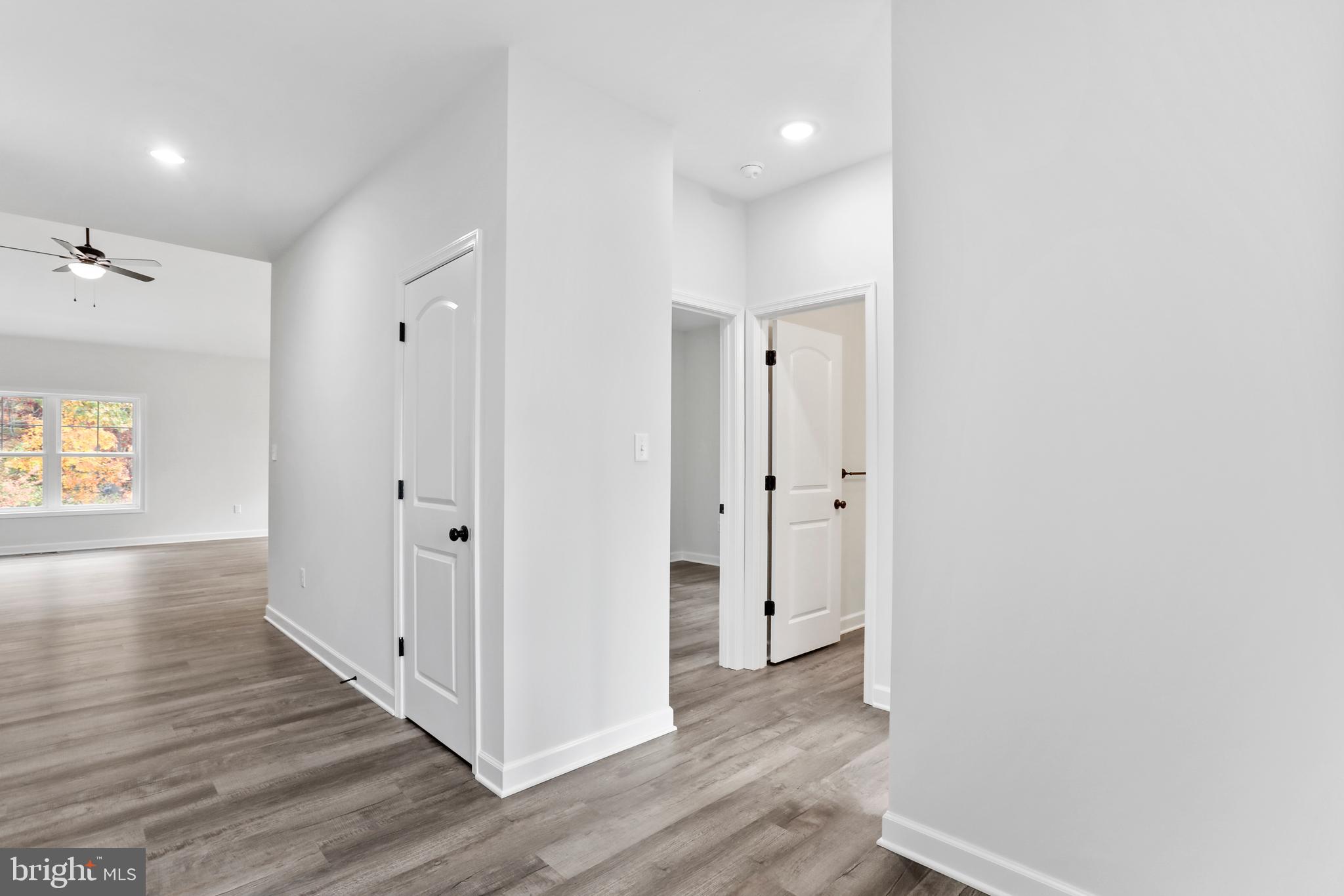 MIDDLE CREEK VISTAS - Residential