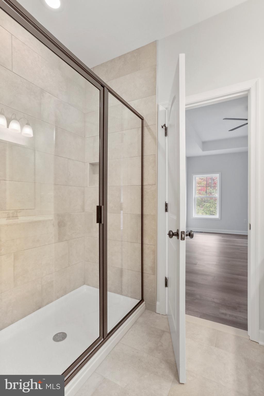 MIDDLE CREEK VISTAS - Residential