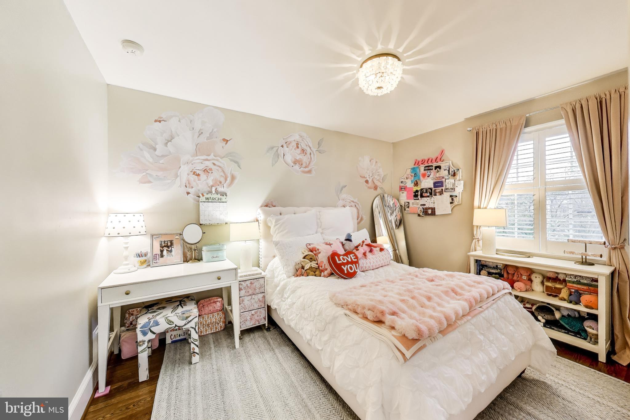 WESTMORELAND HILLS - Residential