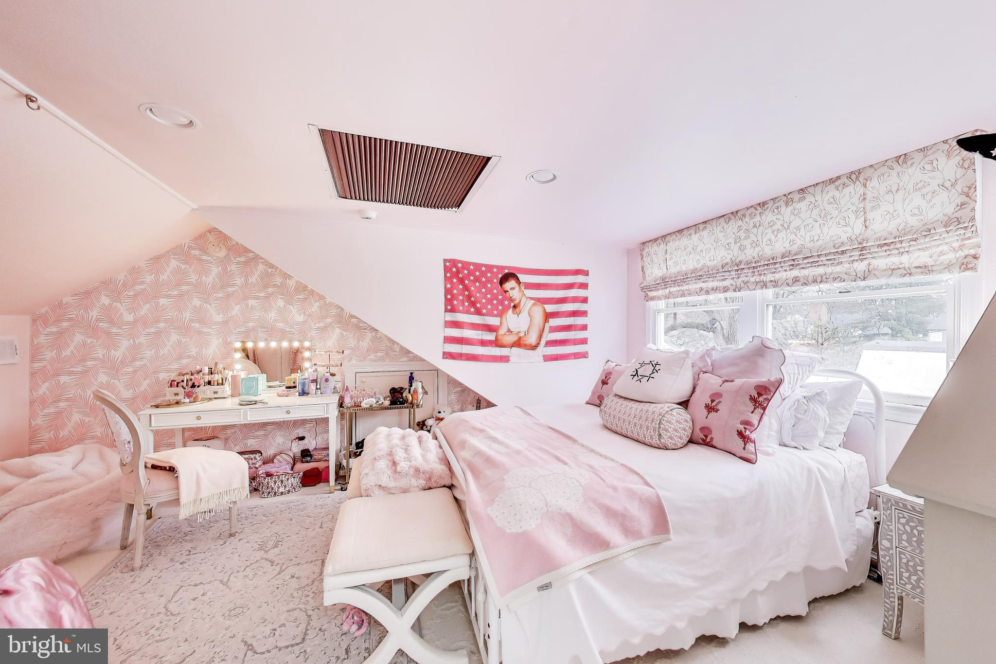 WESTMORELAND HILLS - Residential