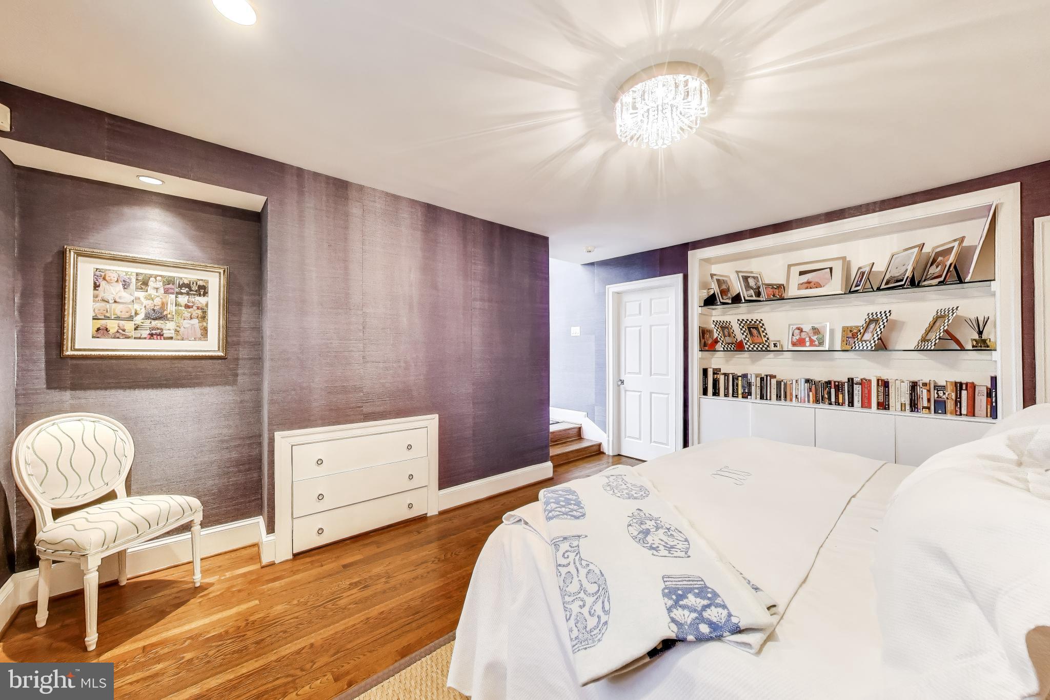 WESTMORELAND HILLS - Residential