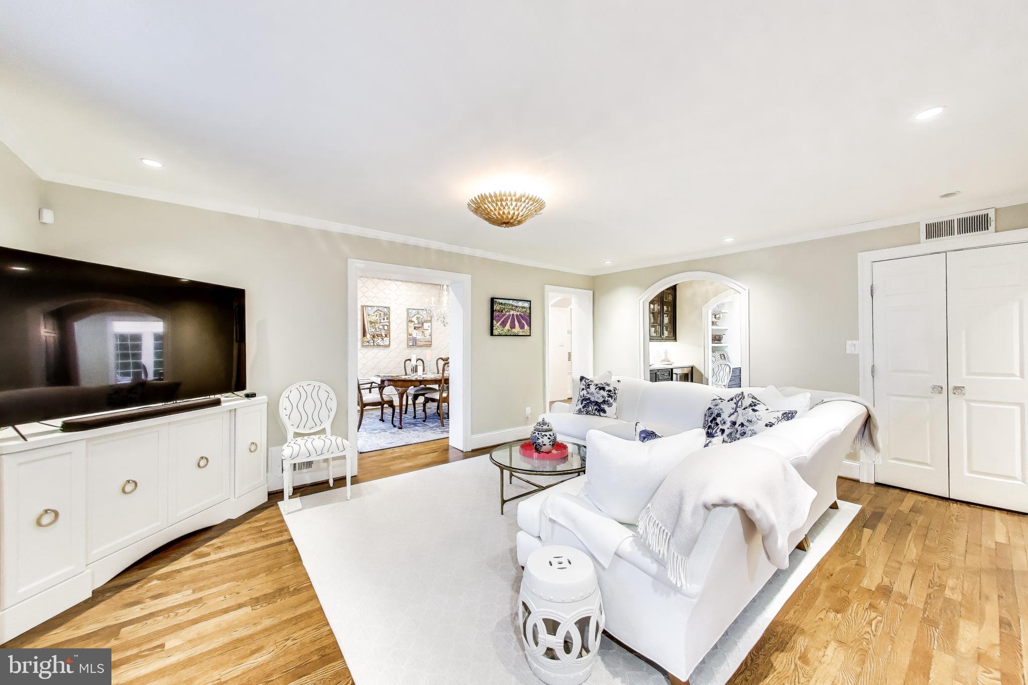 WESTMORELAND HILLS - Residential