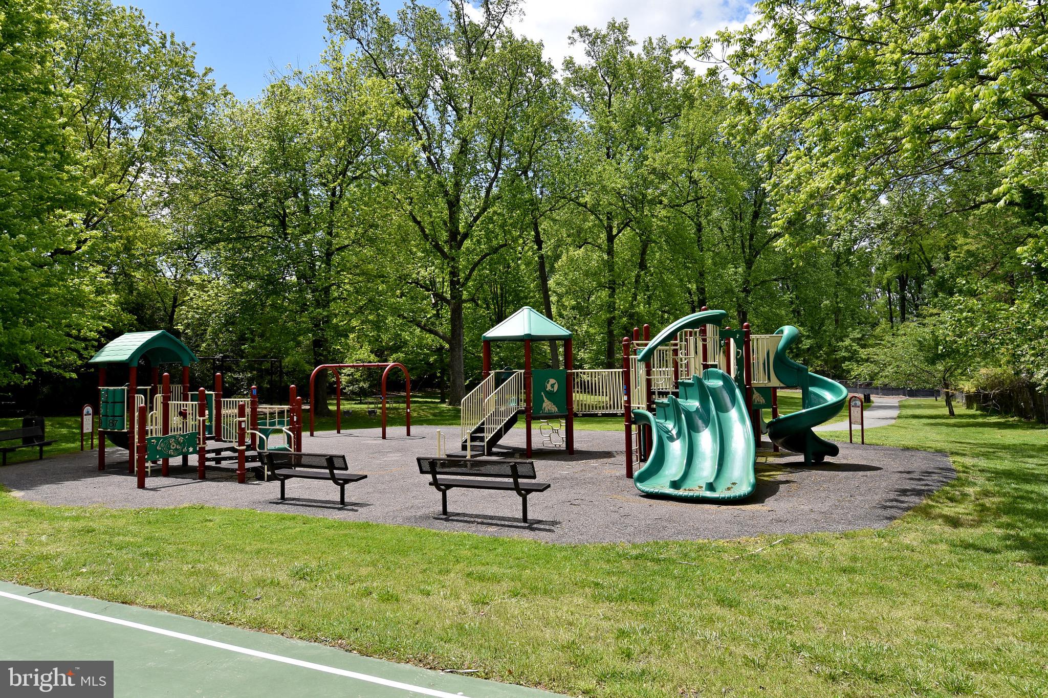 ROCKVILLE - Residential