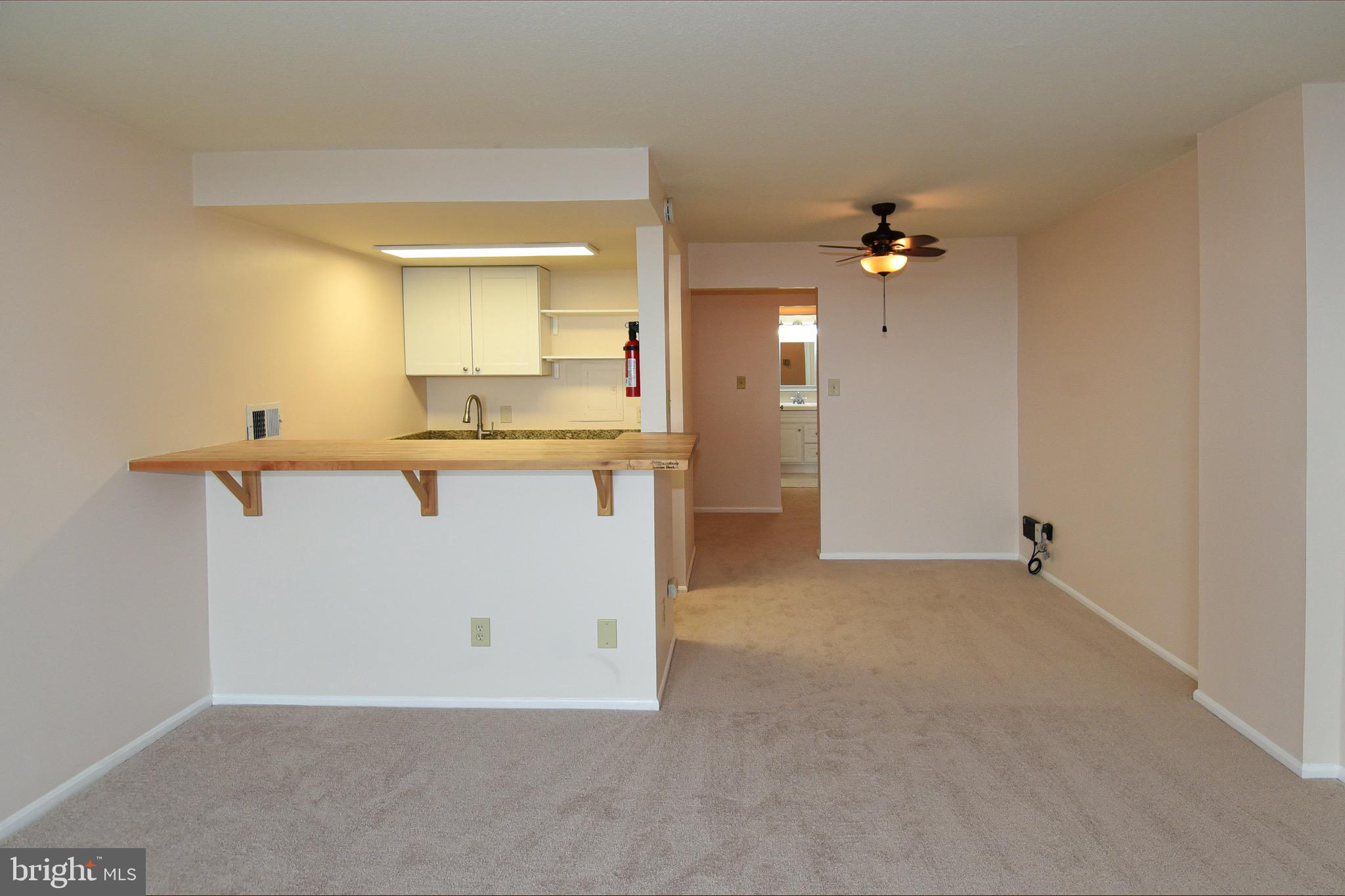 ROCKVILLE - Residential