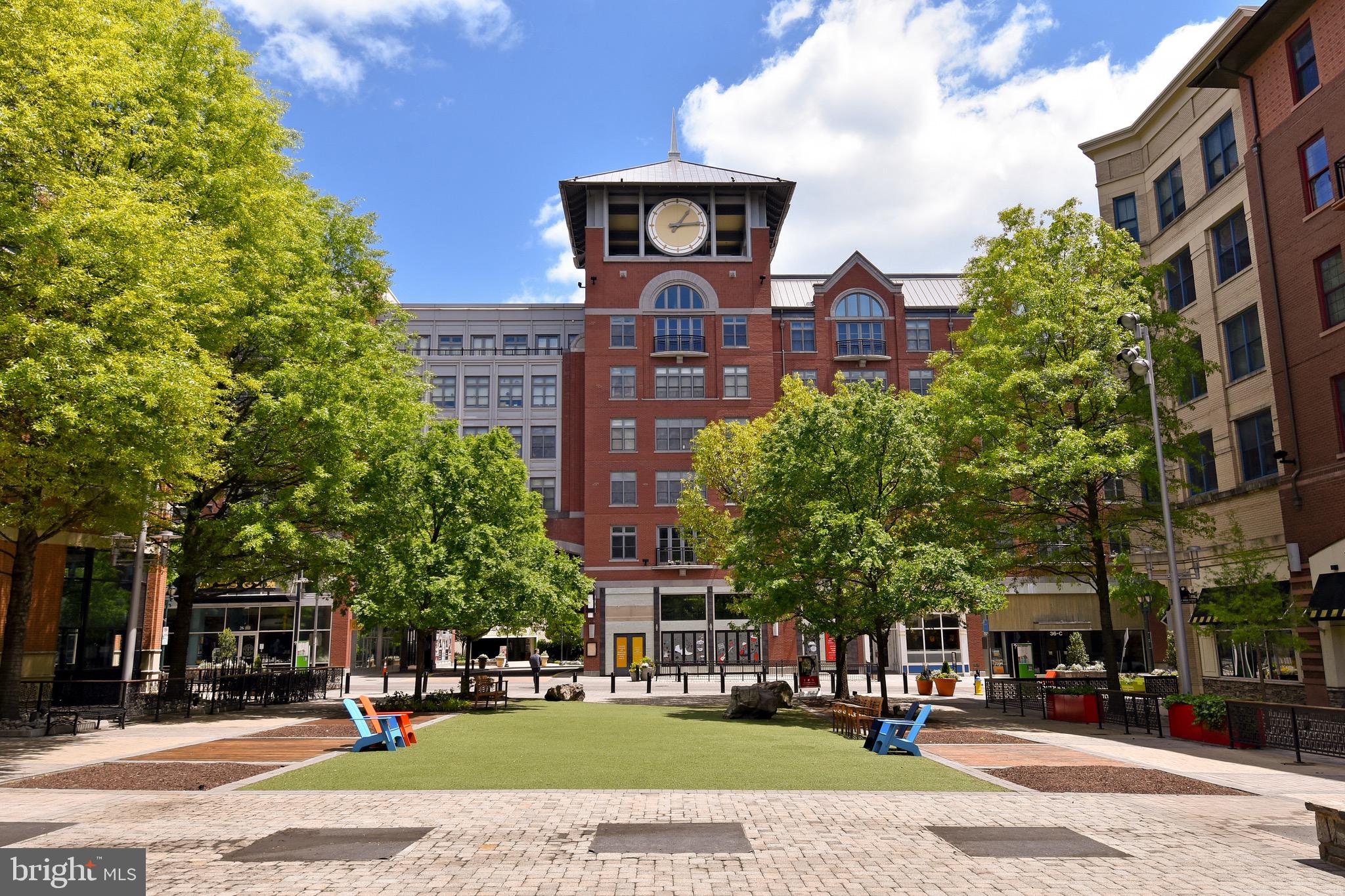 ROCKVILLE - Residential