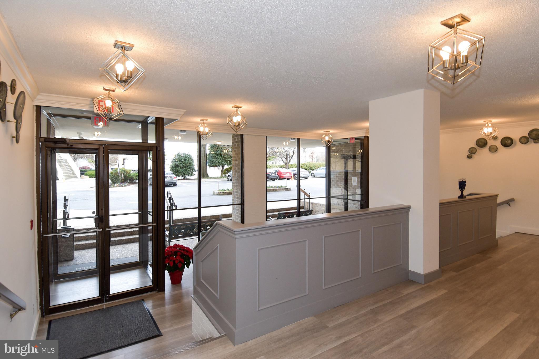 ROCKVILLE - Residential