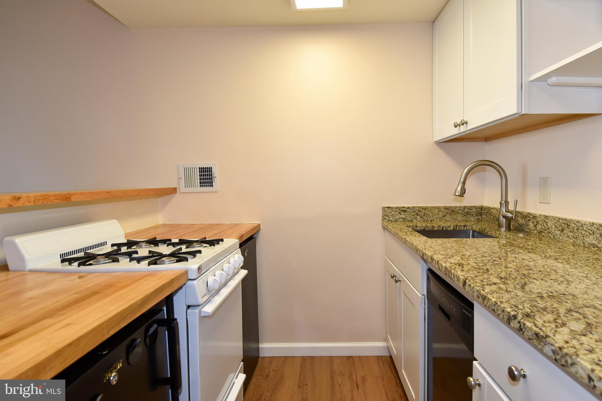 ROCKVILLE - Residential