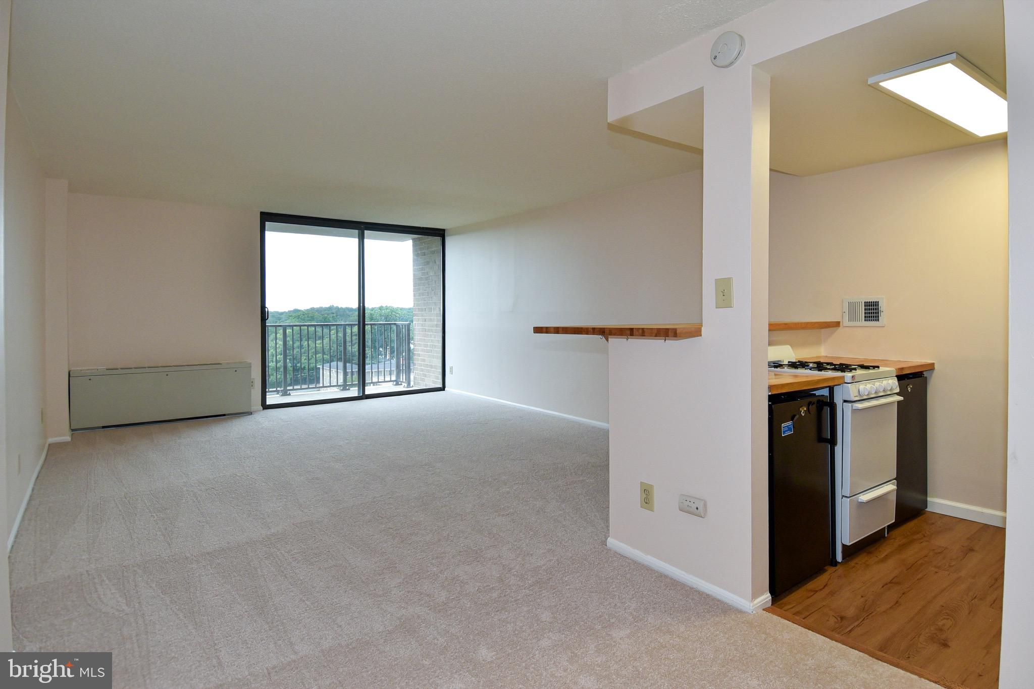 ROCKVILLE - Residential