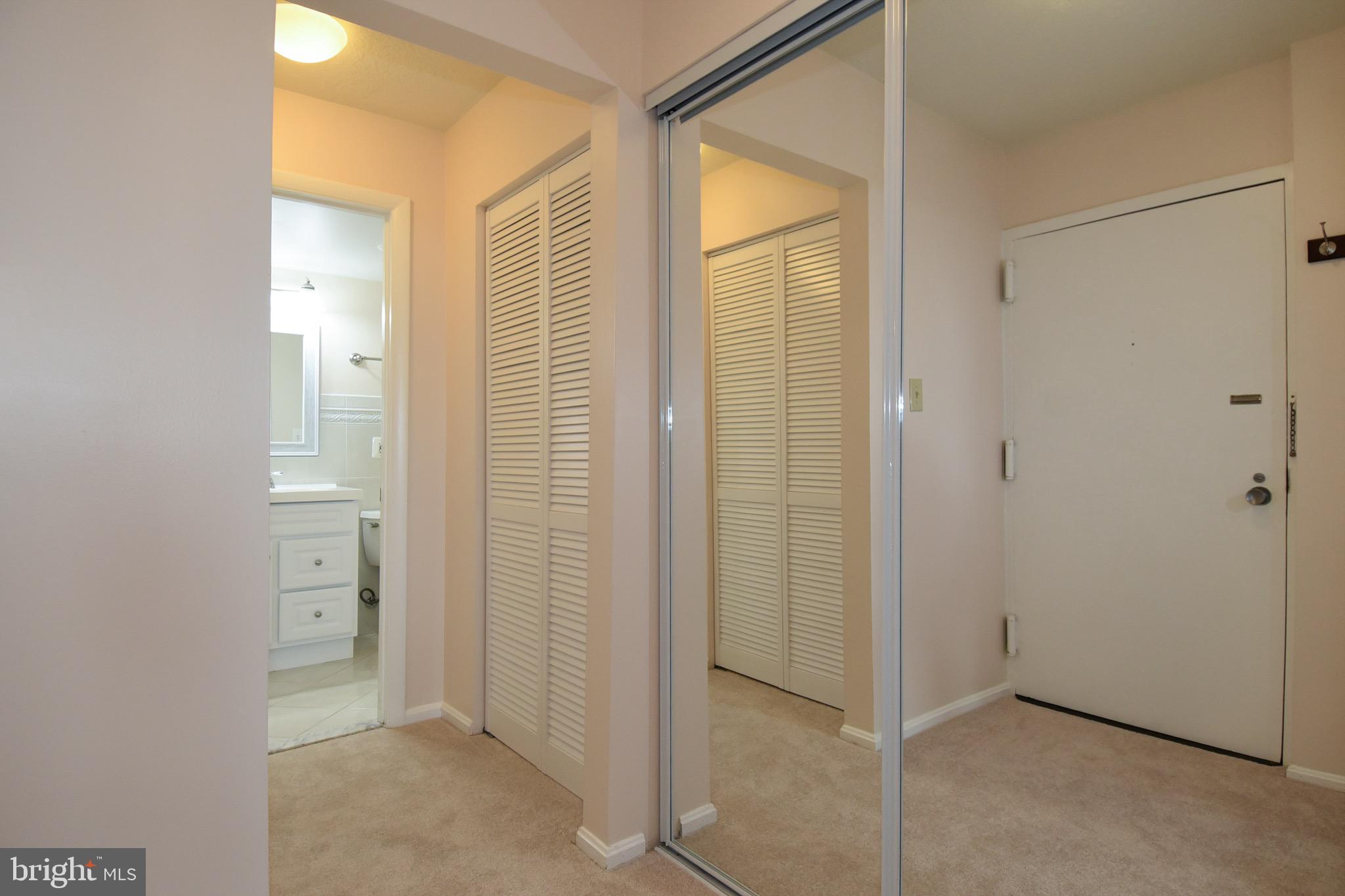 ROCKVILLE - Residential