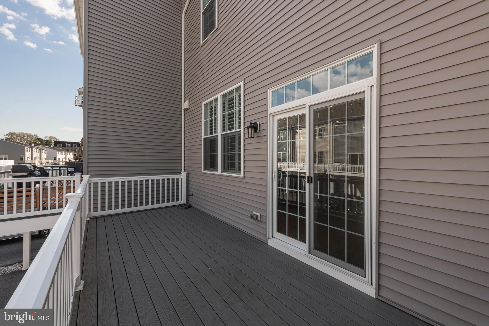 STEELPOINTE - Residential