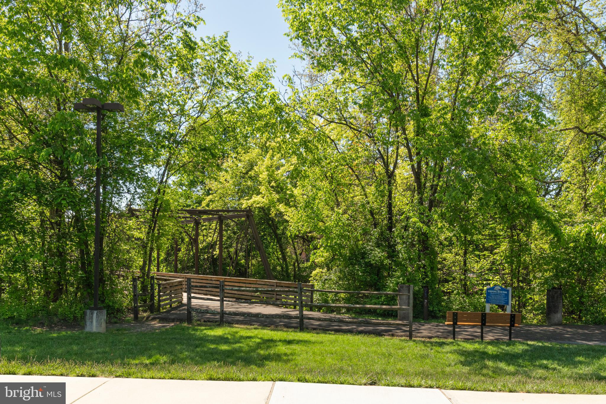 STEELPOINTE - Residential