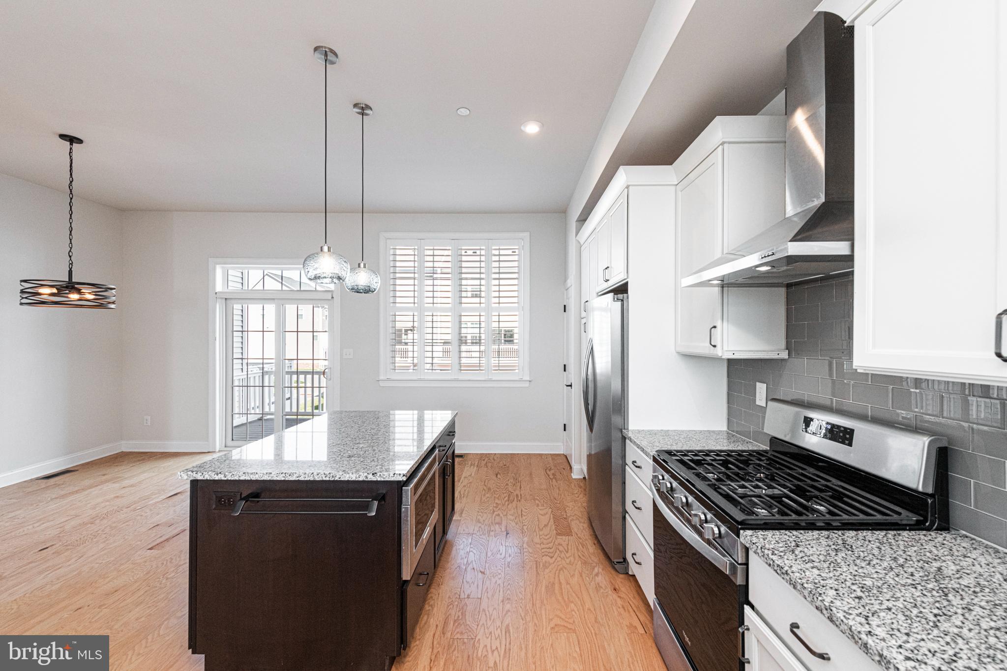 STEELPOINTE - Residential