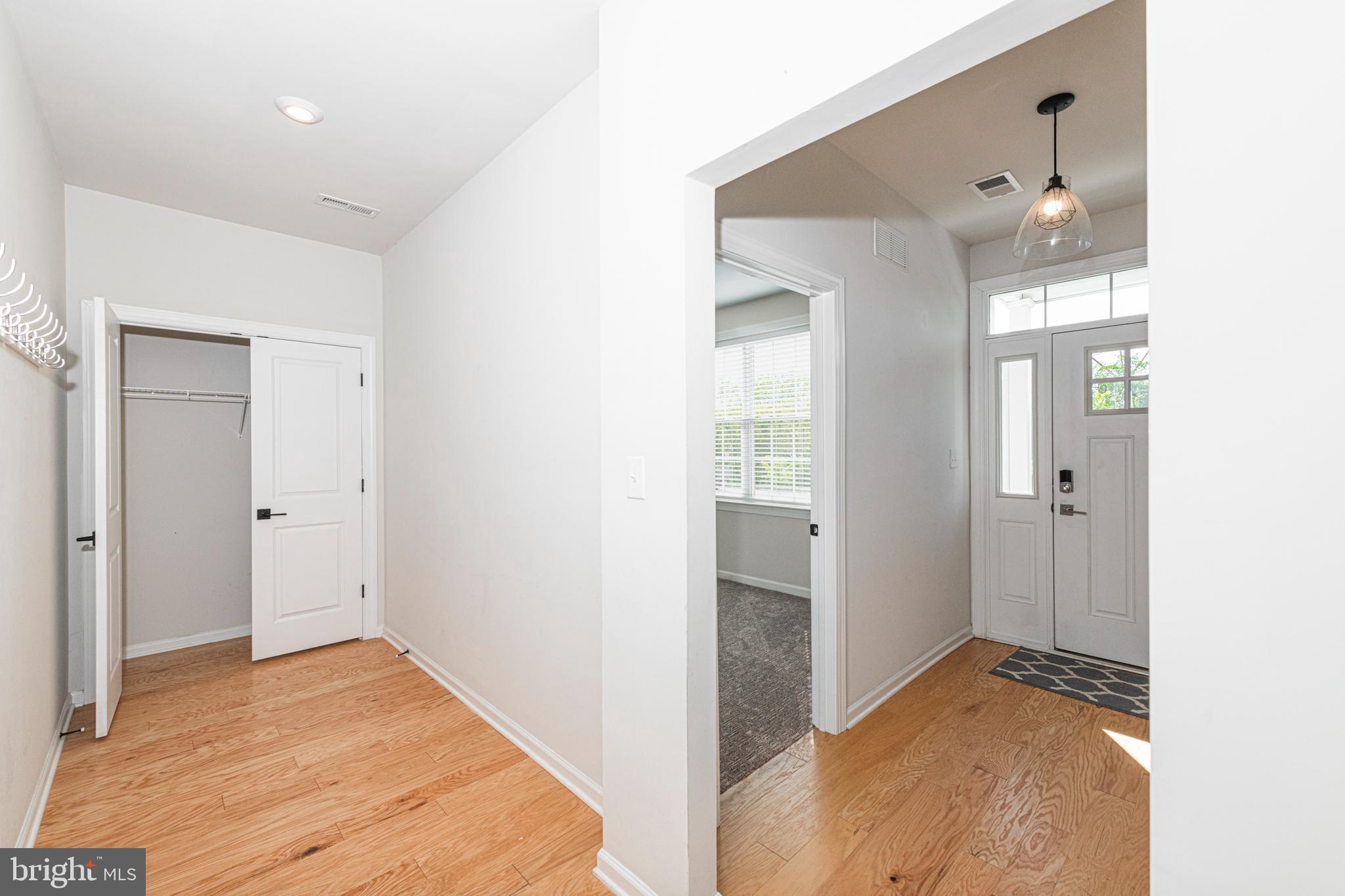 STEELPOINTE - Residential