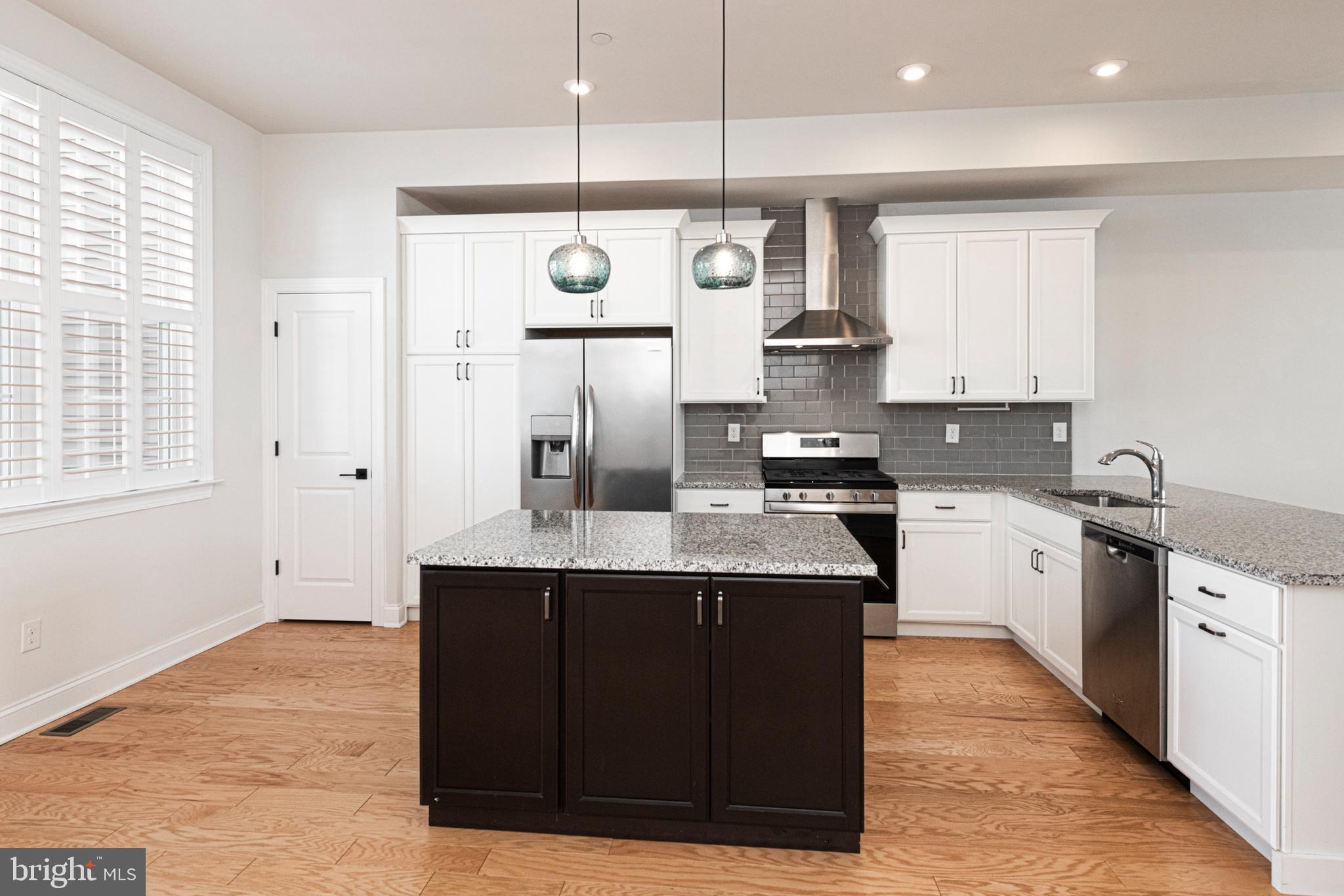 STEELPOINTE - Residential